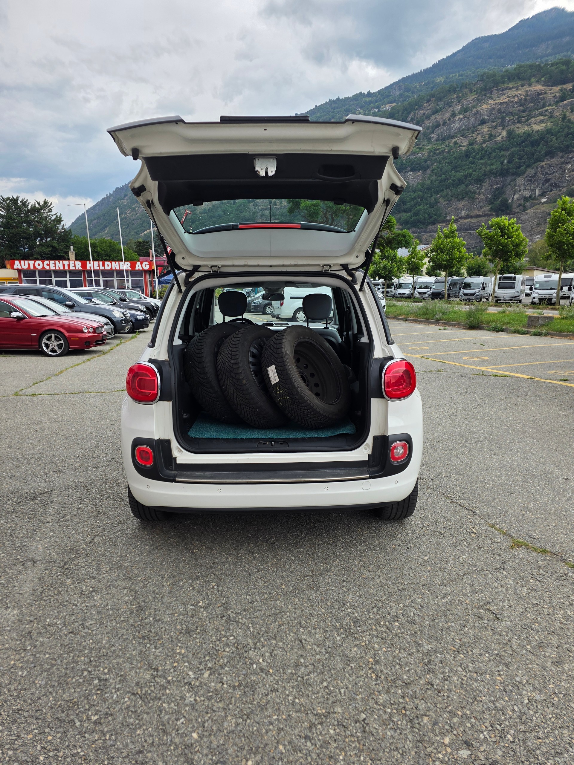 FIAT 500L 1.4 16V Pop Star-image-7
