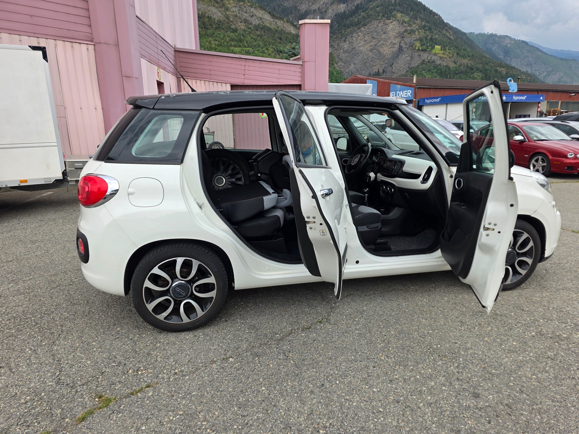 FIAT 500L 1.4 16V Pop Star-image-8