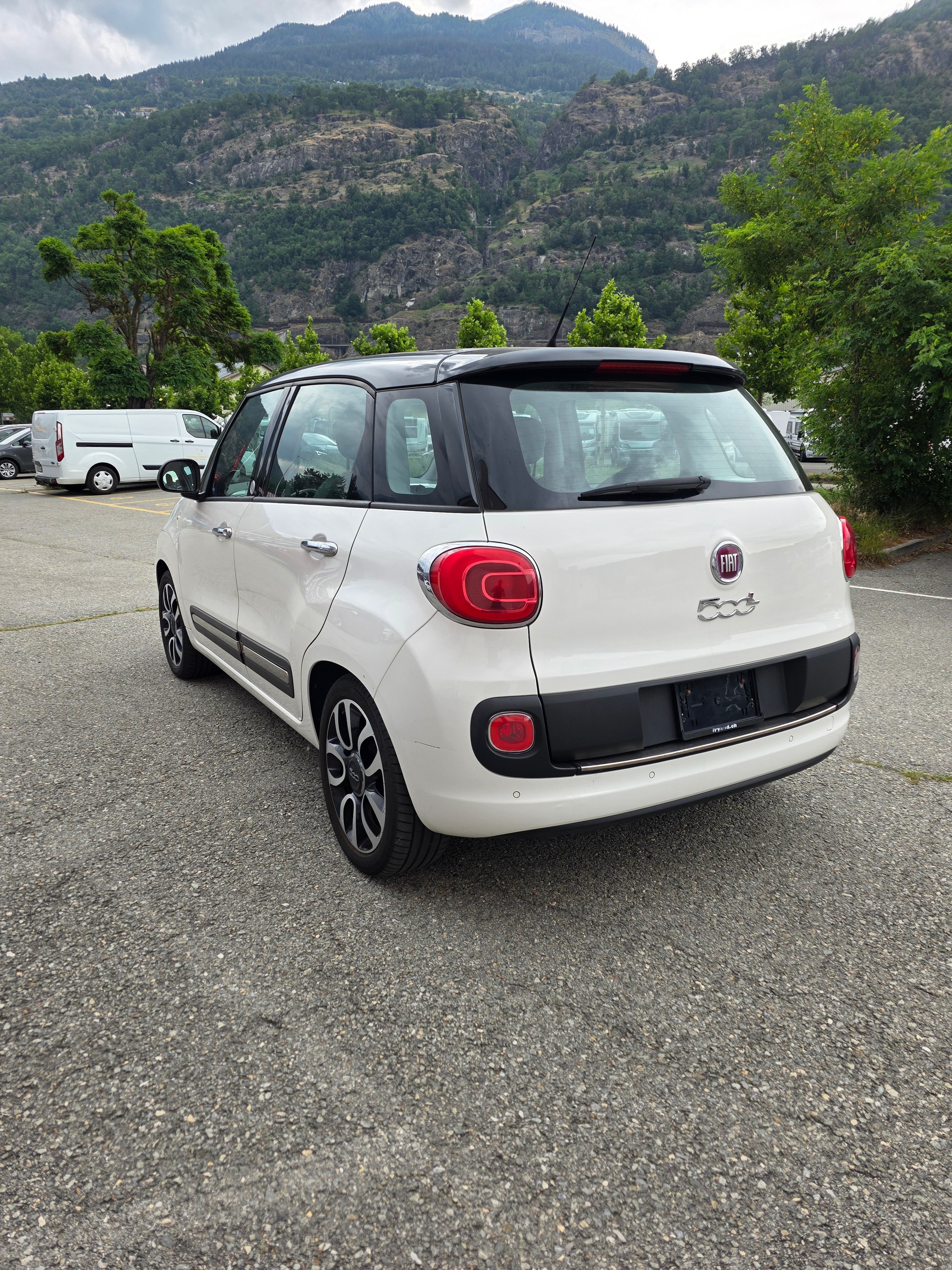 FIAT 500L 1.4 16V Pop Star-image-5