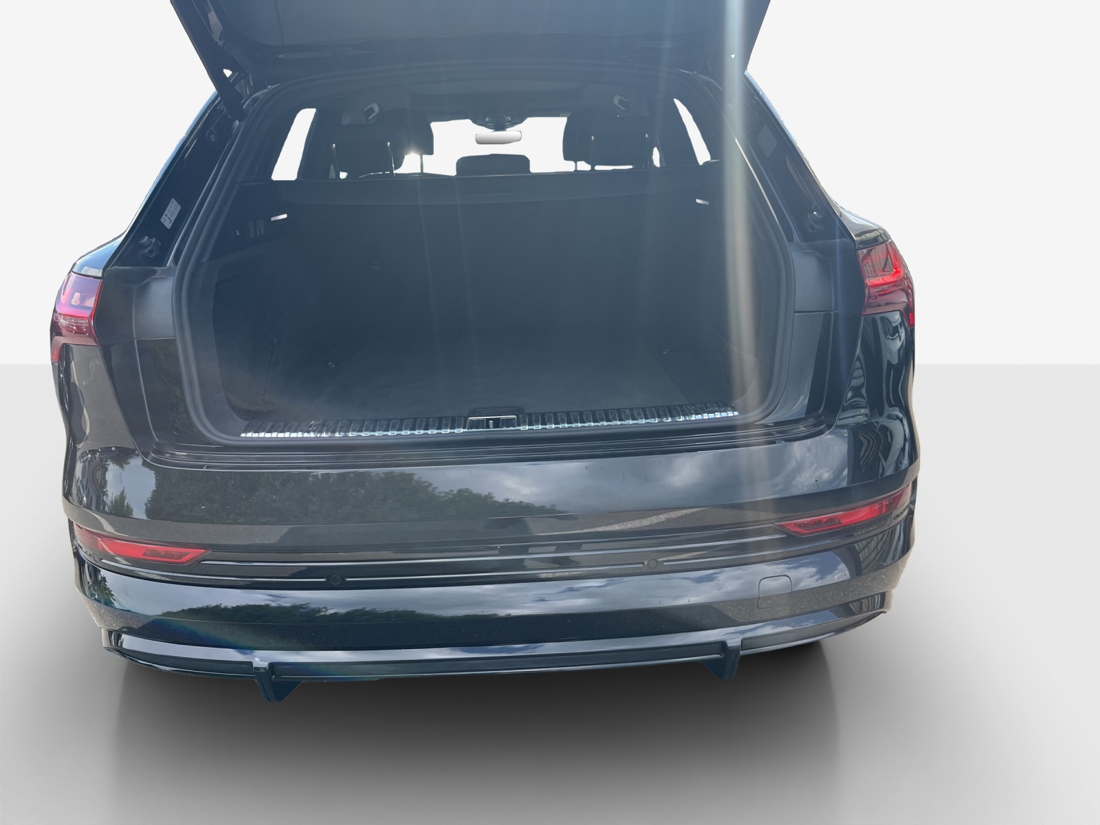 AUDI e-tron 50 S Line Attraction quattro-image-11