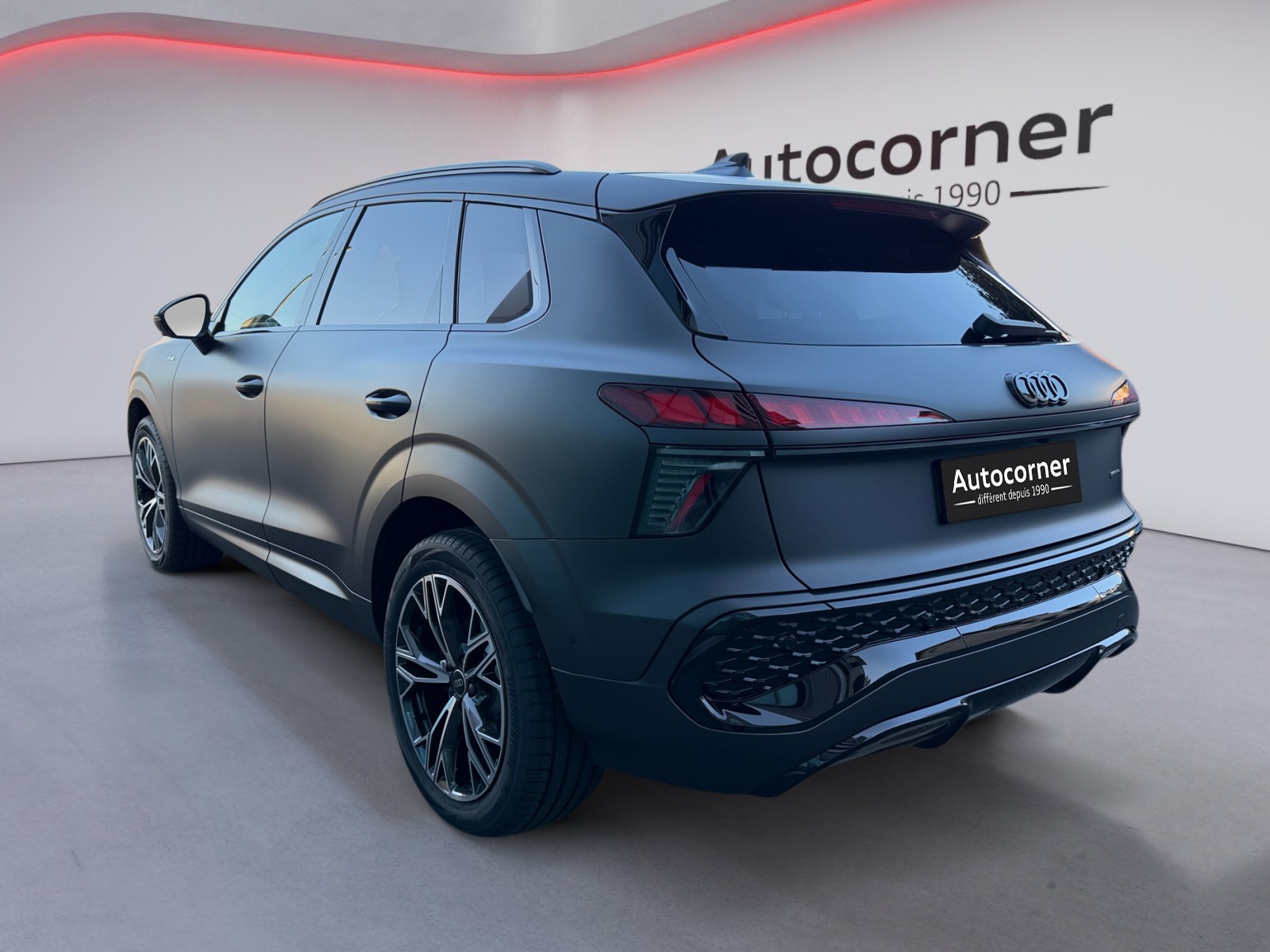 AUDI Q3 SUV TFSI quattro 195 kW S tronic-showroom-element-2