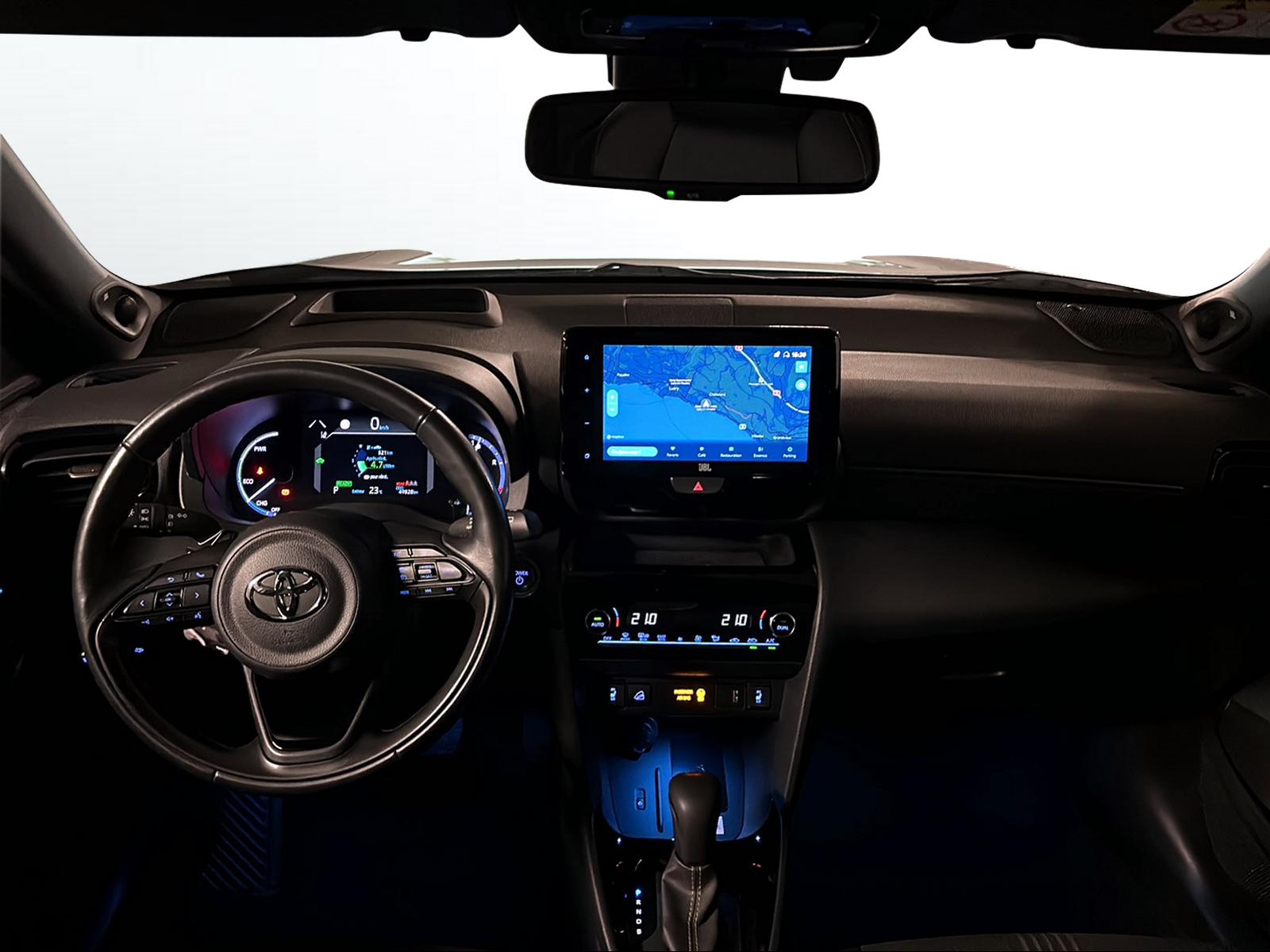 TOYOTA Yaris Cross 1.5 VVT-i HSD Adventure AWD-i-image-8