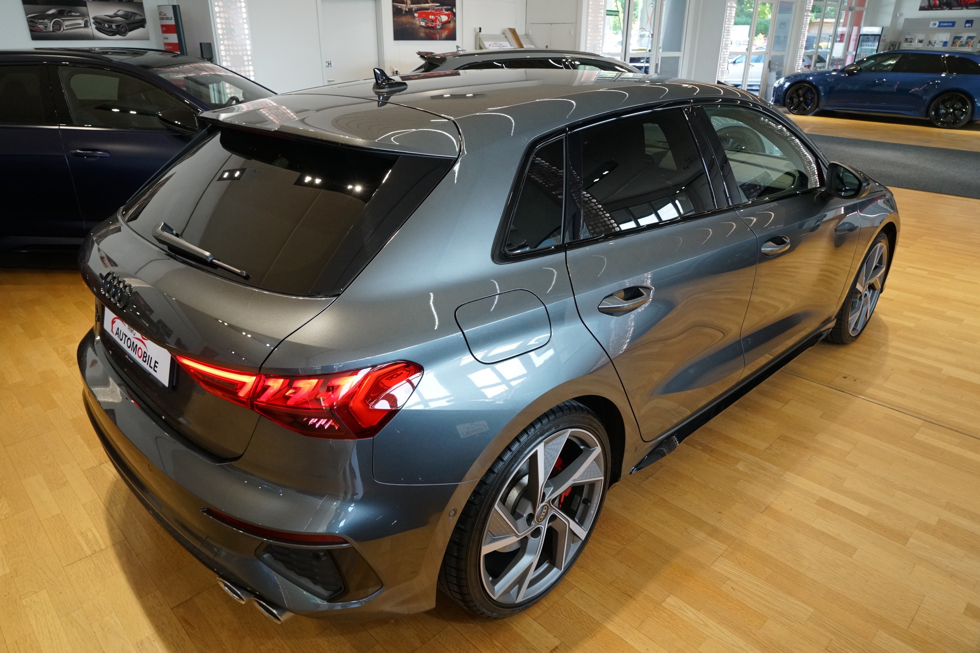 AUDI S3 Sportback 2.0 TFSI quattro S-tronic-image-7