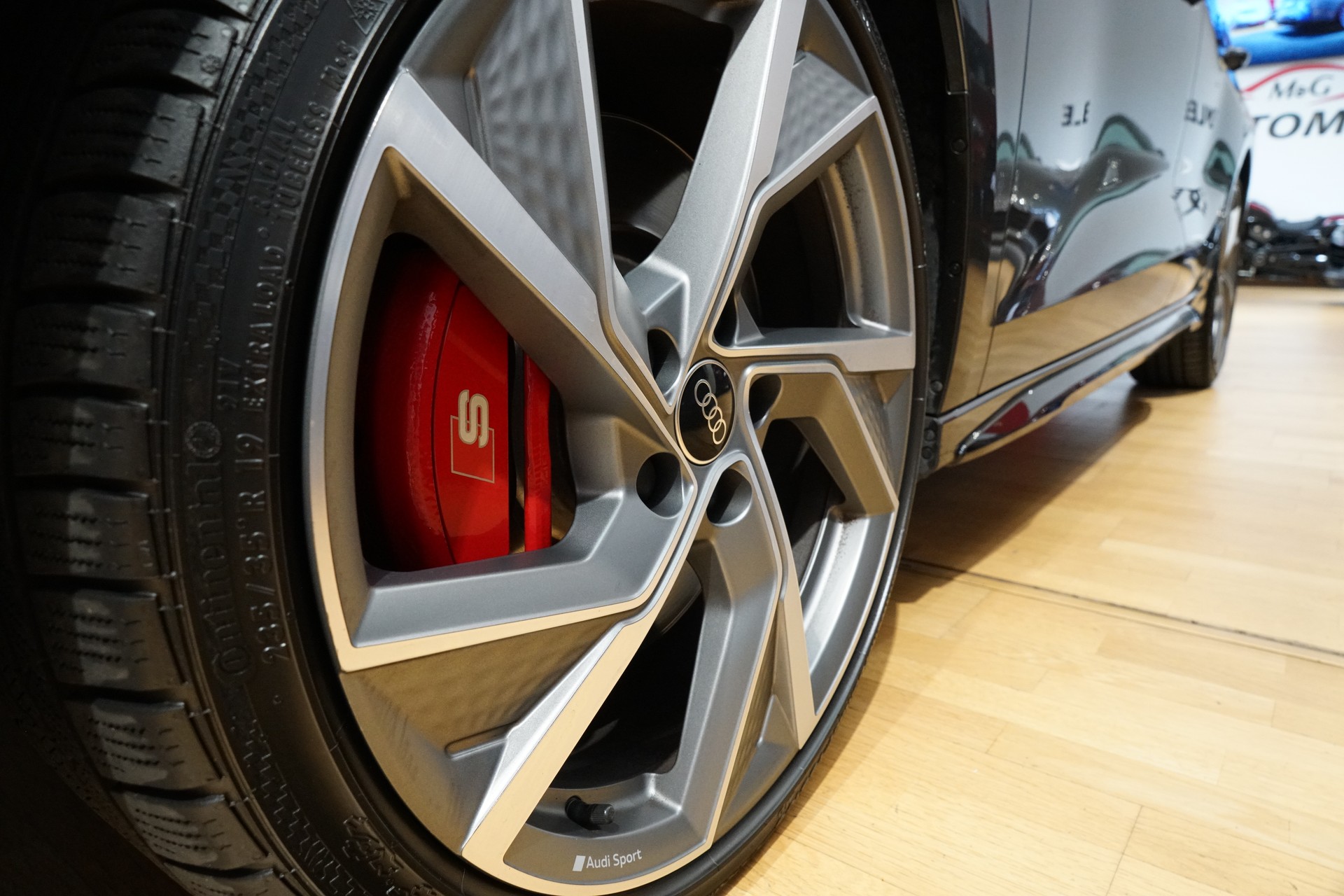 AUDI S3 Sportback 2.0 TFSI quattro S-tronic-image-3
