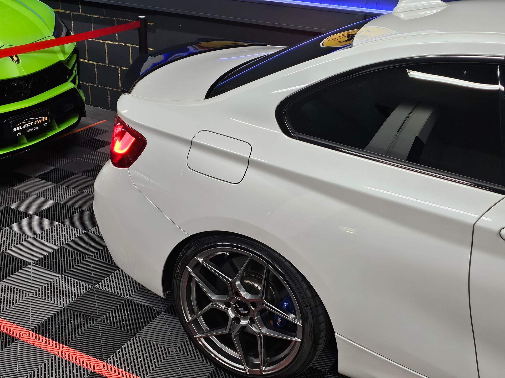 BMW M235i xDrive Steptronic M Performance-image-15