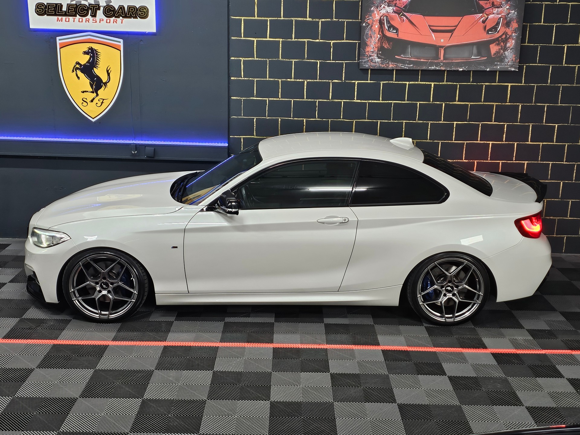 BMW M235i xDrive Steptronic M Performance-image-1