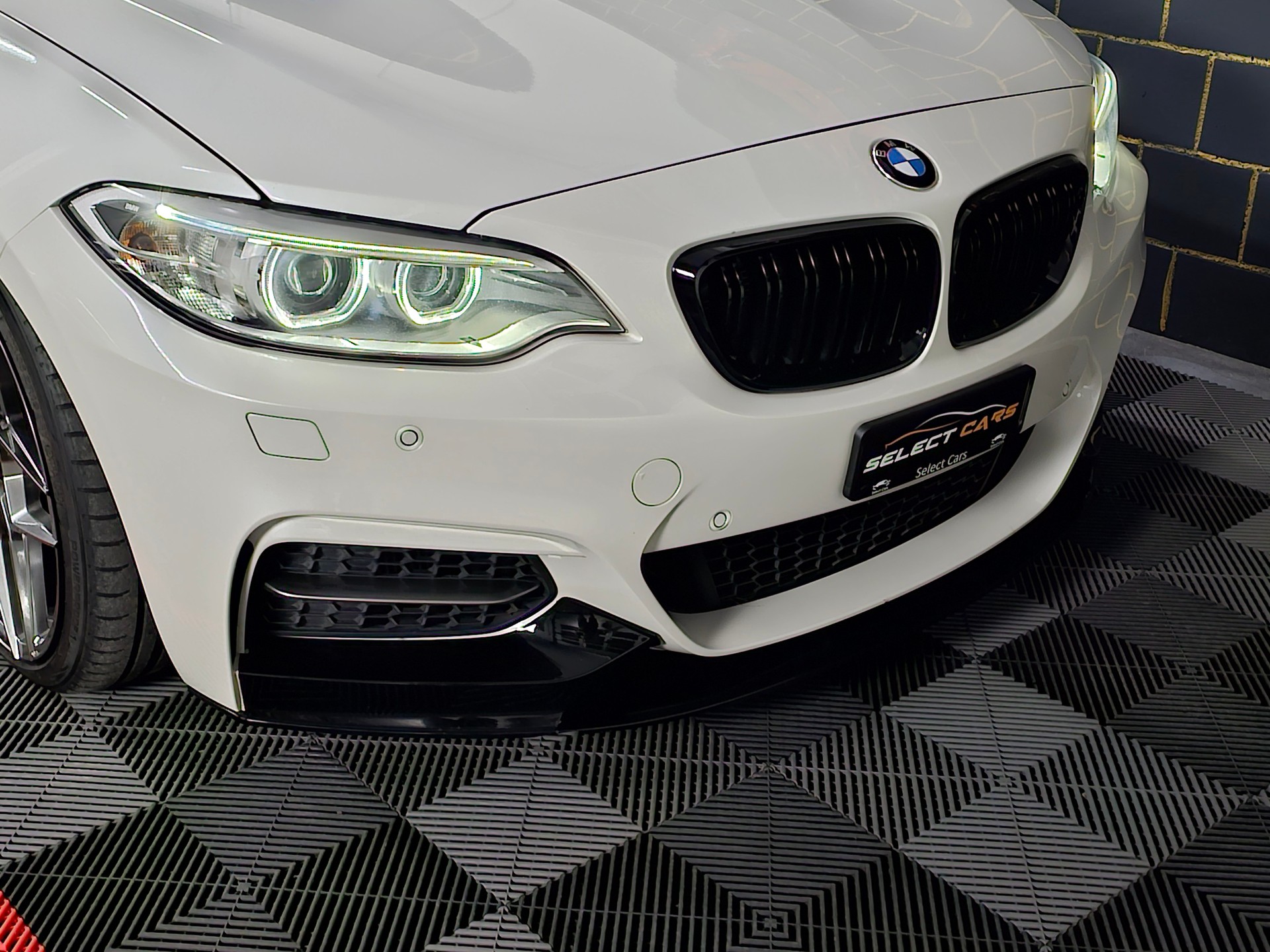 BMW M235i xDrive Steptronic M Performance-image-14