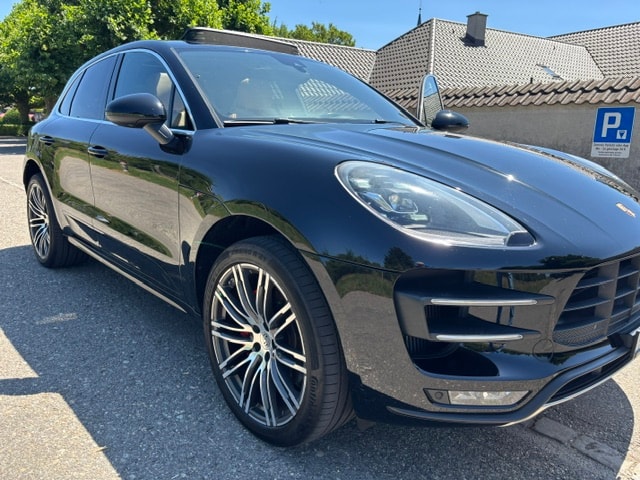 PORSCHE Macan Turbo PDK-image-6