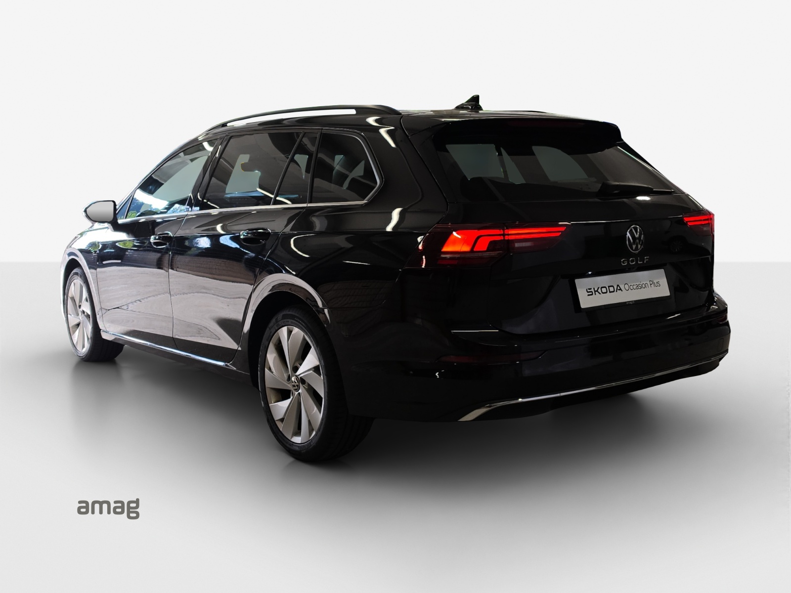 VW Golf Variant 2.0 TDI Style DSG-image-2