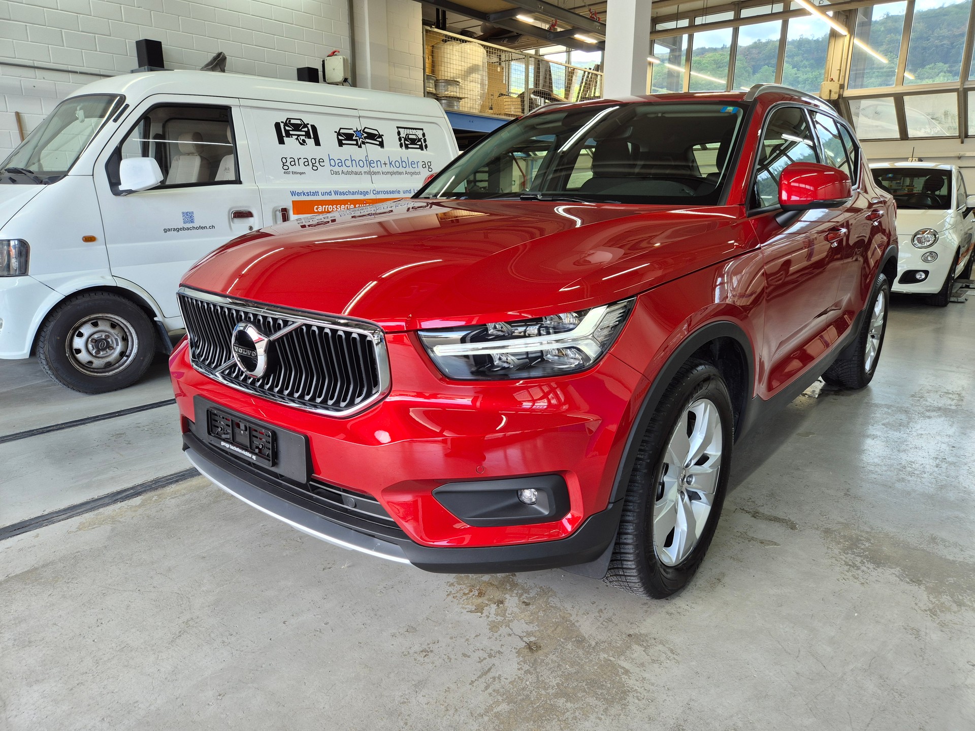 VOLVO XC40 B4 Benzin Mild Hybrid Momentum Geartronic