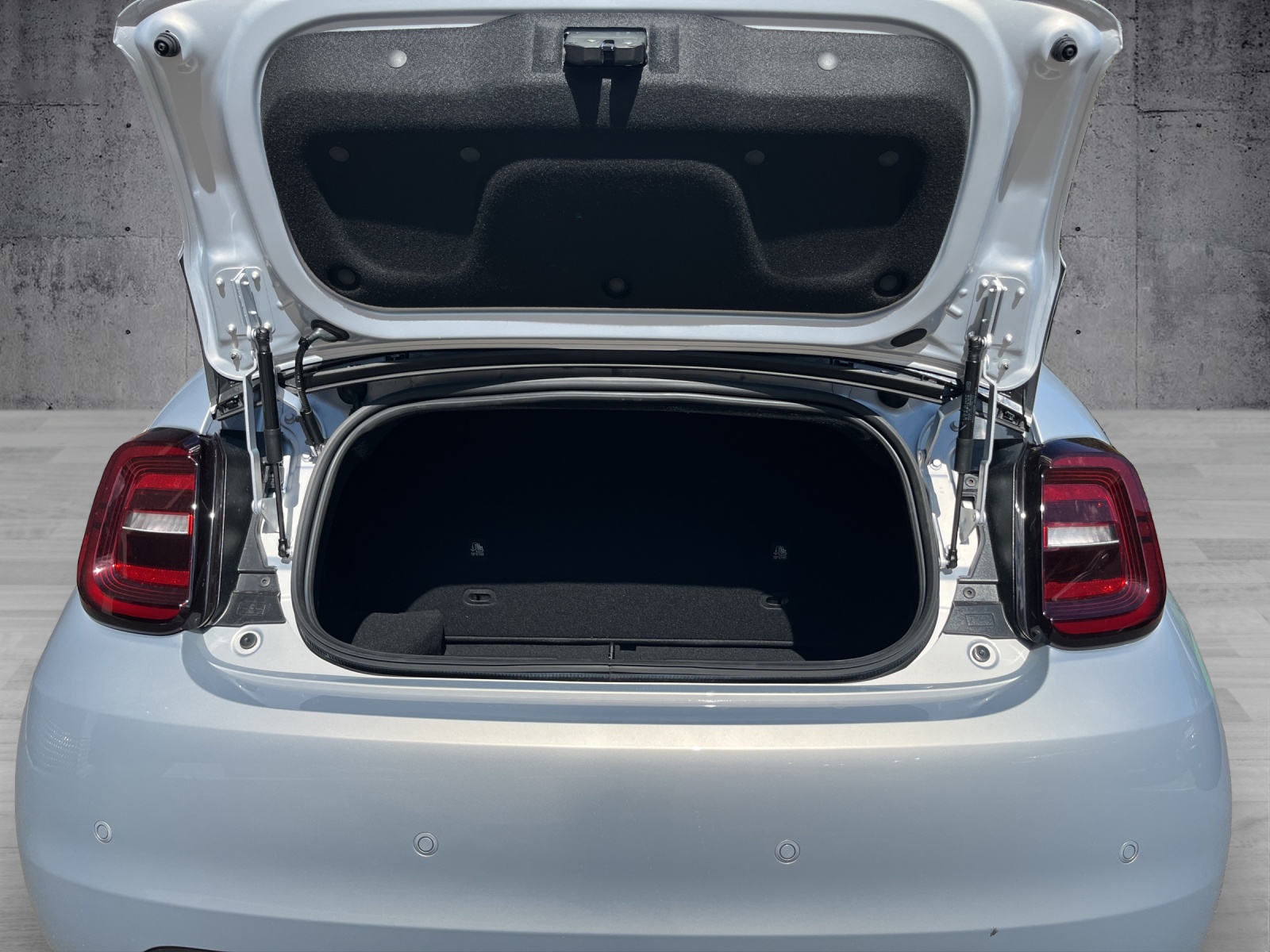 FIAT 500C Dolce Vita-image-15