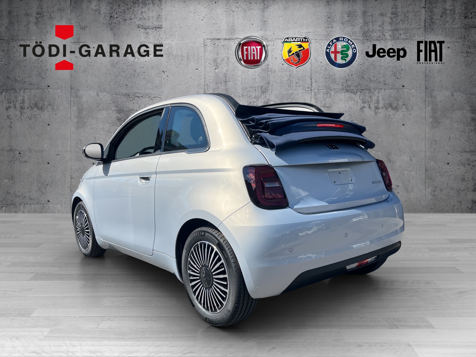FIAT 500C Dolce Vita-image-3