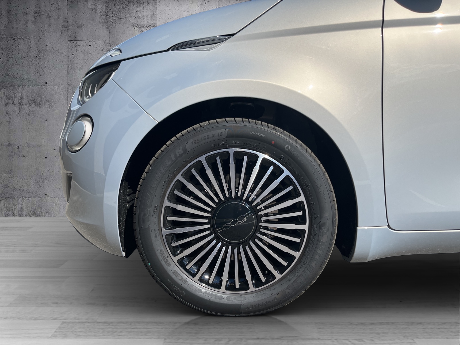 FIAT 500C Dolce Vita-image-16