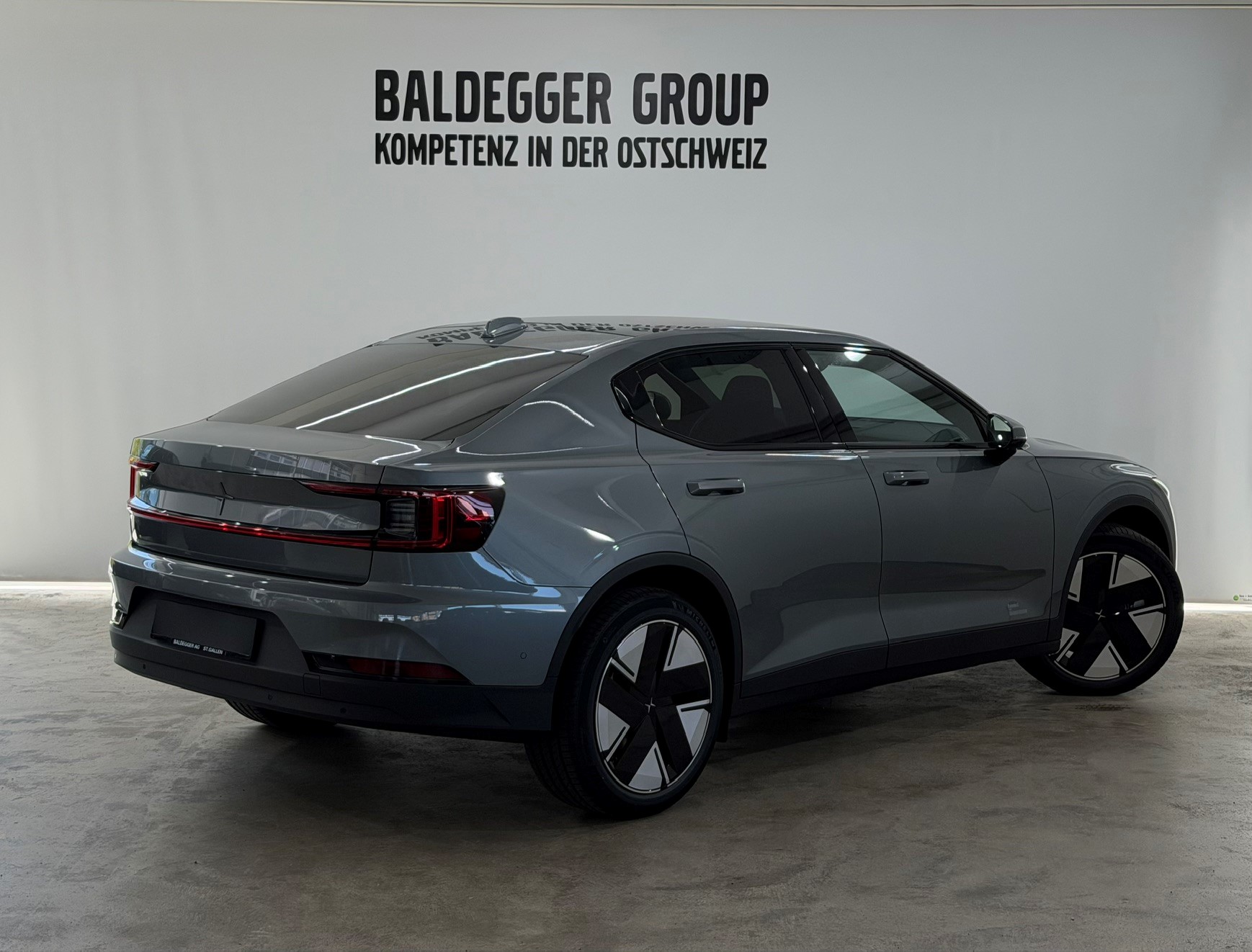 POLESTAR 2 Long Range Single Motor Prim-image-2