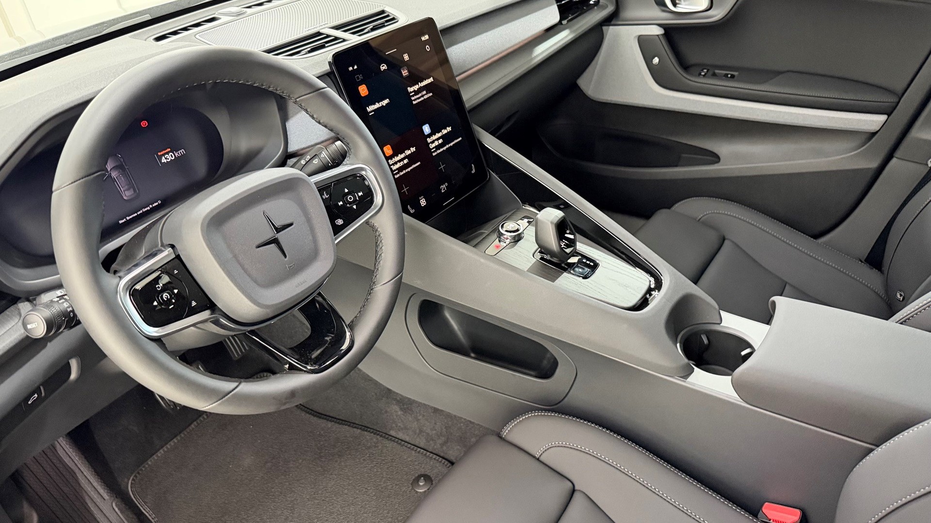 POLESTAR 2 Long Range Single Motor Prim-image-3