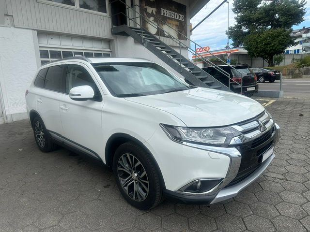 MITSUBISHI Outlander 2.2 DID Diamond 4WD Automatic-showroom-element-1