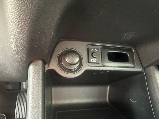 MITSUBISHI Outlander 2.2 DID Diamond 4WD Automatic-image-20