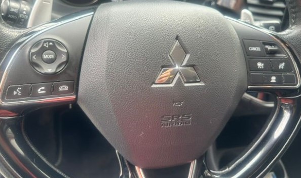 MITSUBISHI Outlander 2.2 Diamond 4WD Automatic-image-15