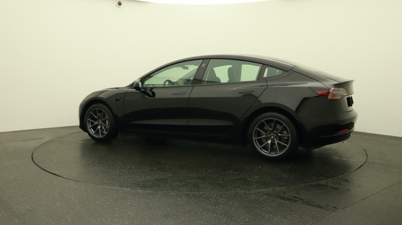 TESLA Model 3 Long Range Dual Motor AWD-image-2