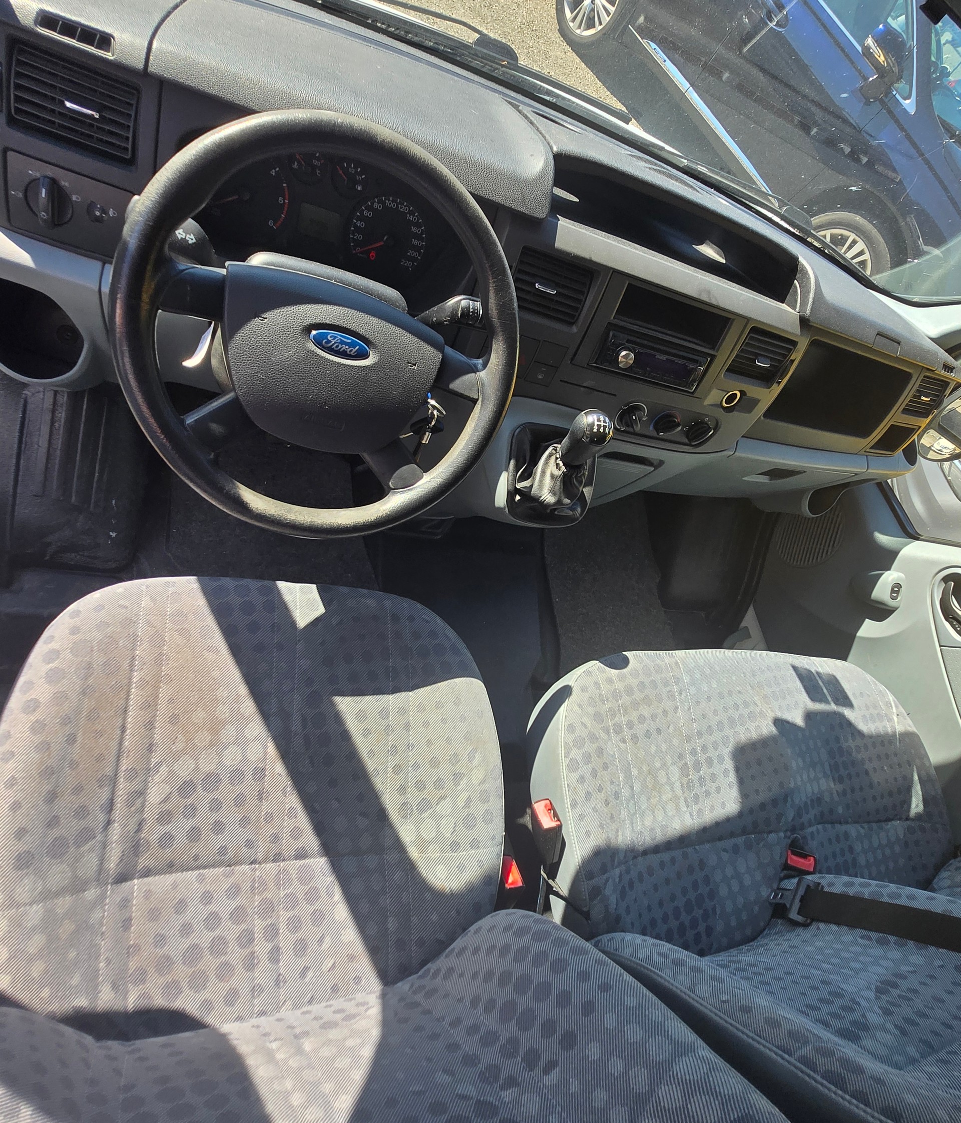 FORD Transit 2.2 TDCi 260 S Trend-image-8