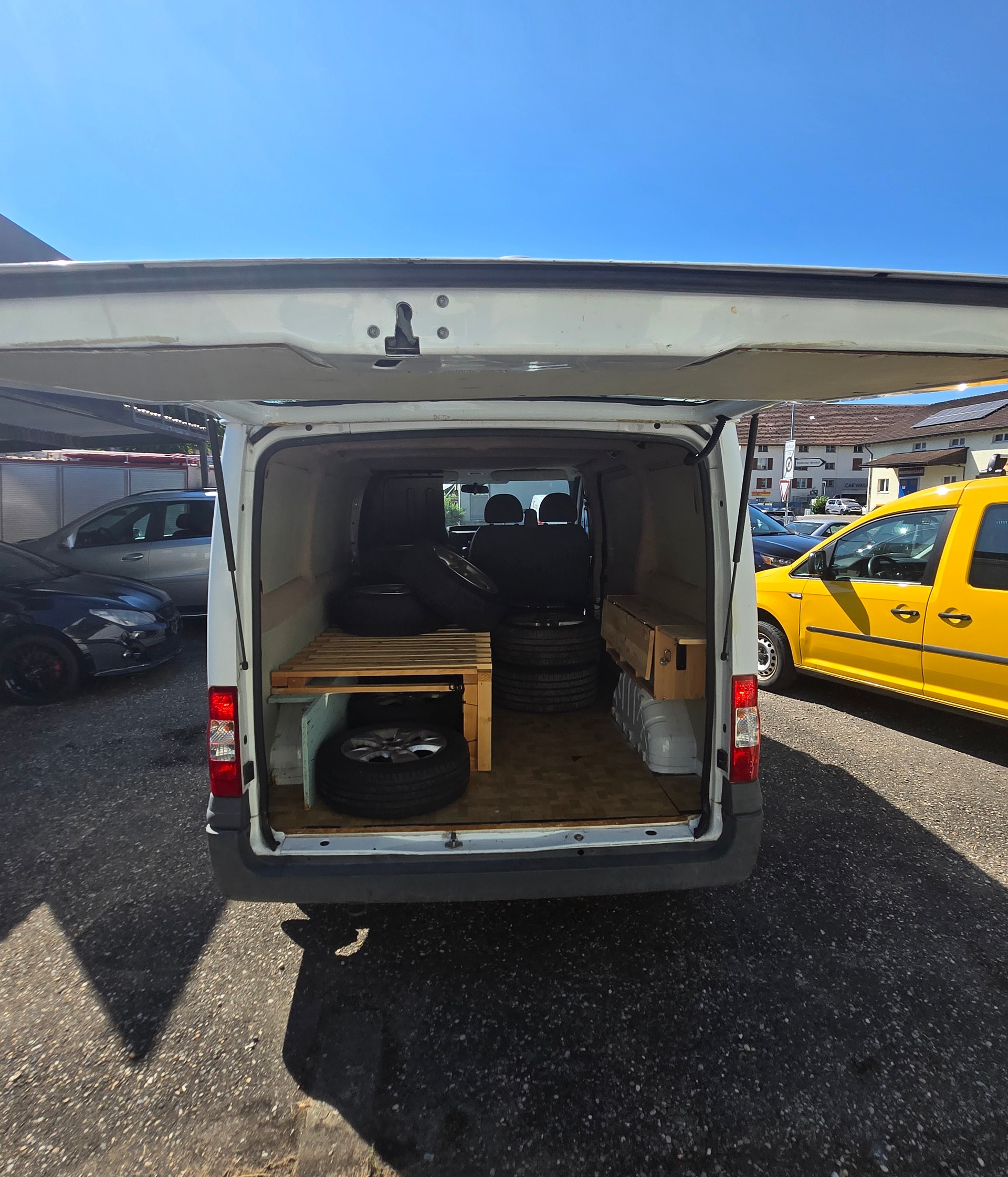 FORD Transit 2.2 TDCi 260 S Trend-image-12