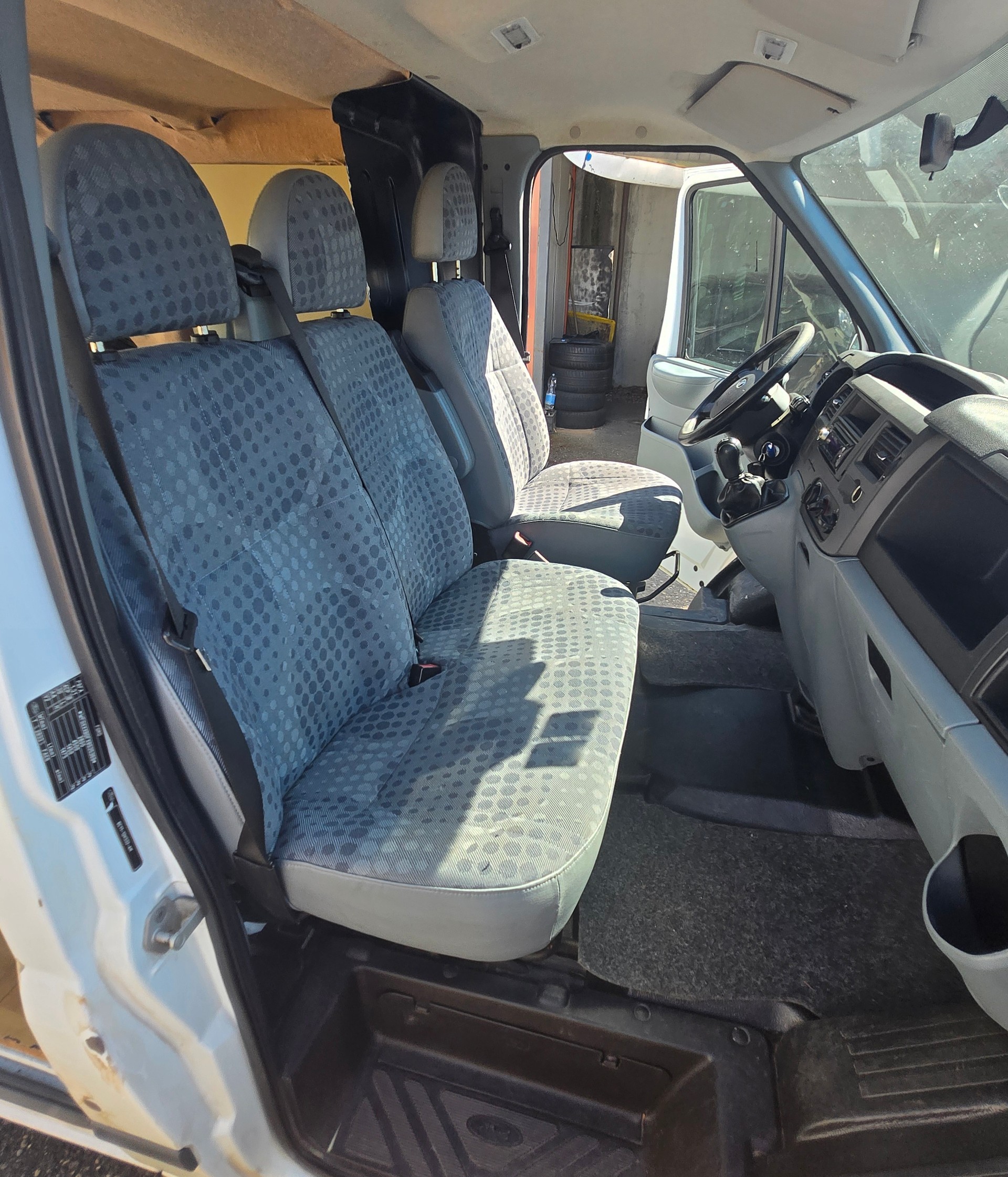 FORD Transit 2.2 TDCi 260 S Trend-image-11