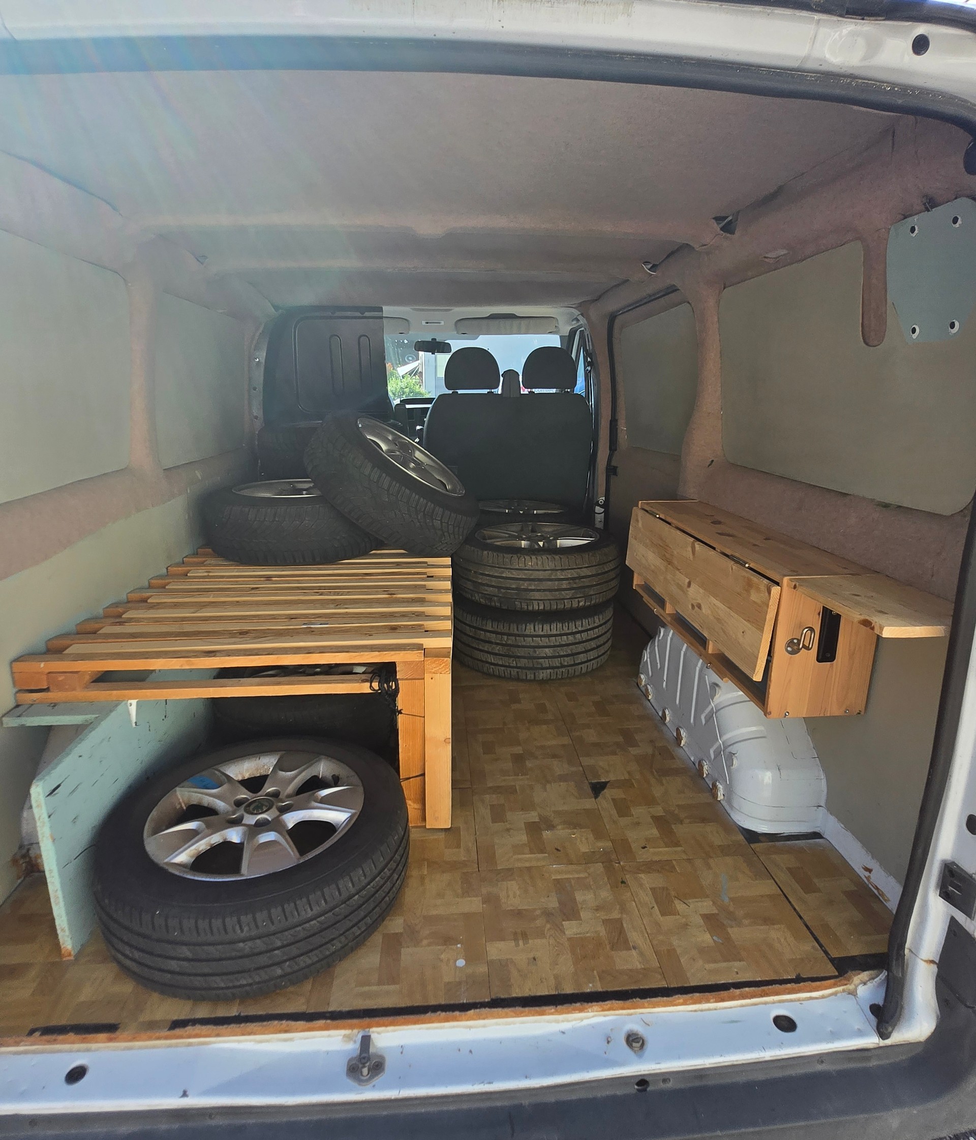 FORD Transit 2.2 TDCi 260 S Trend-image-13