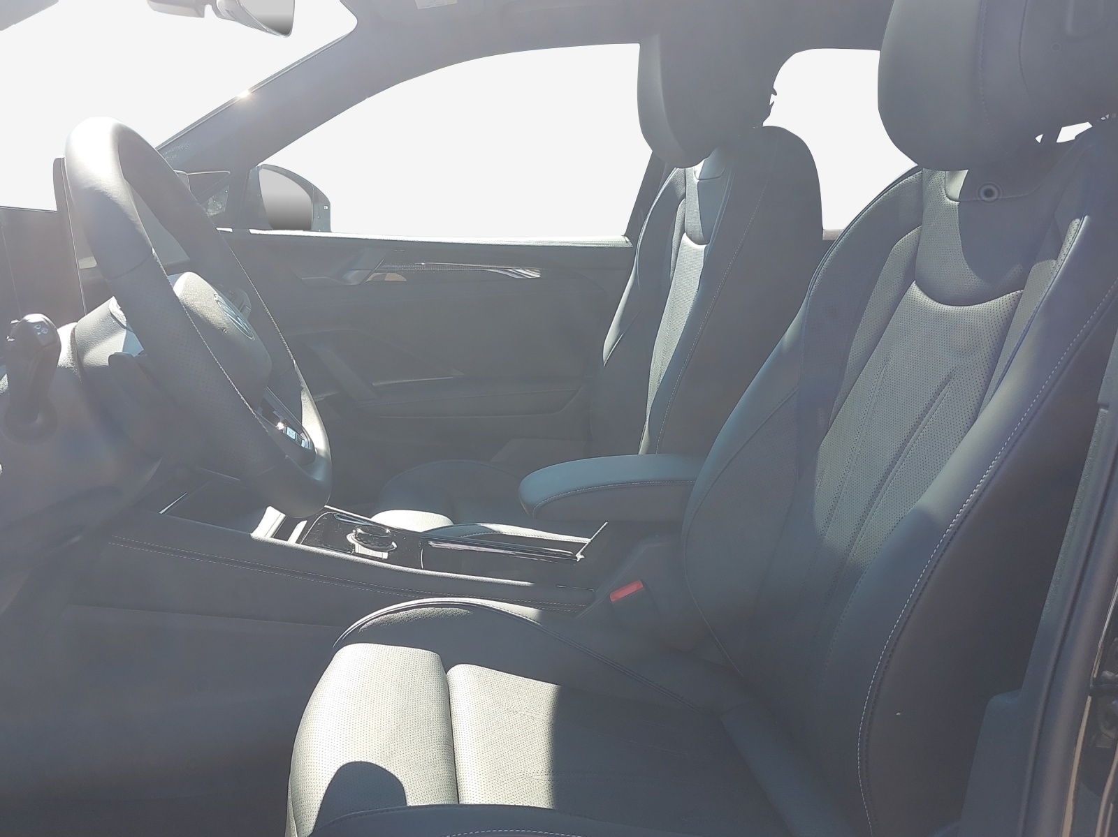 VW Tiguan 2.0 TSI DSG R-Line Plus 4Motion-image-7
