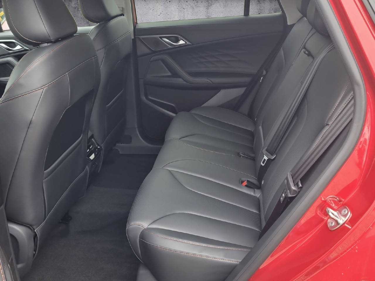 MG HS 1.5 Hybrid Luxury-image-7