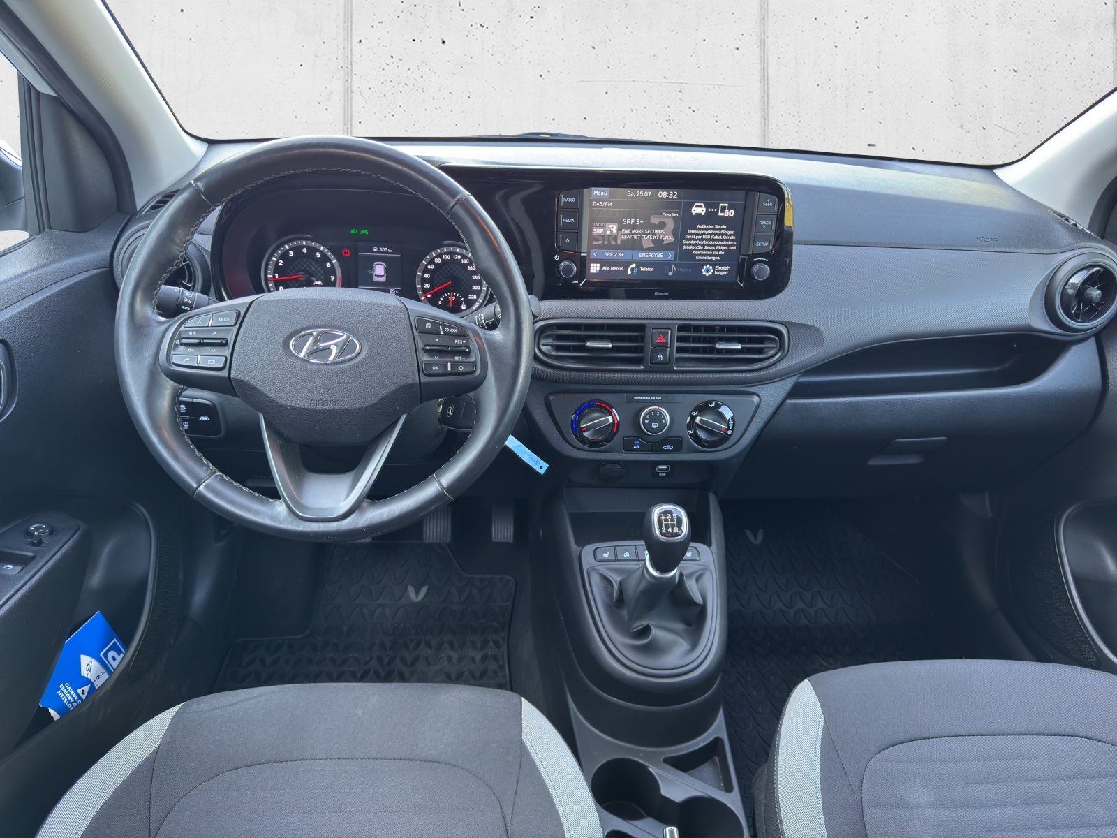 HYUNDAI i10 1.2 Amplia-image-11