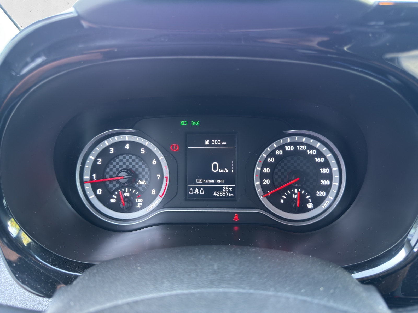 HYUNDAI i10 1.2 Amplia-image-9