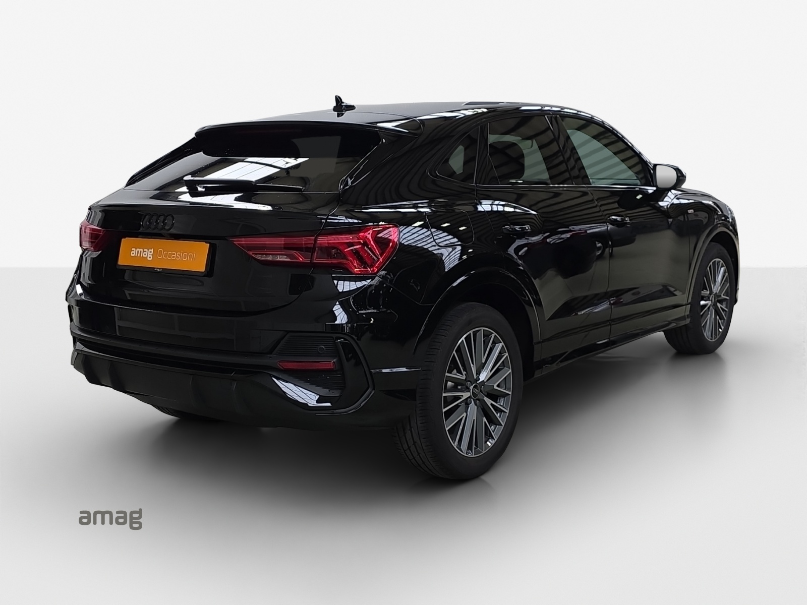AUDI Q3 Sportback 35 TFSI S line Attraction S-tronic-image-4