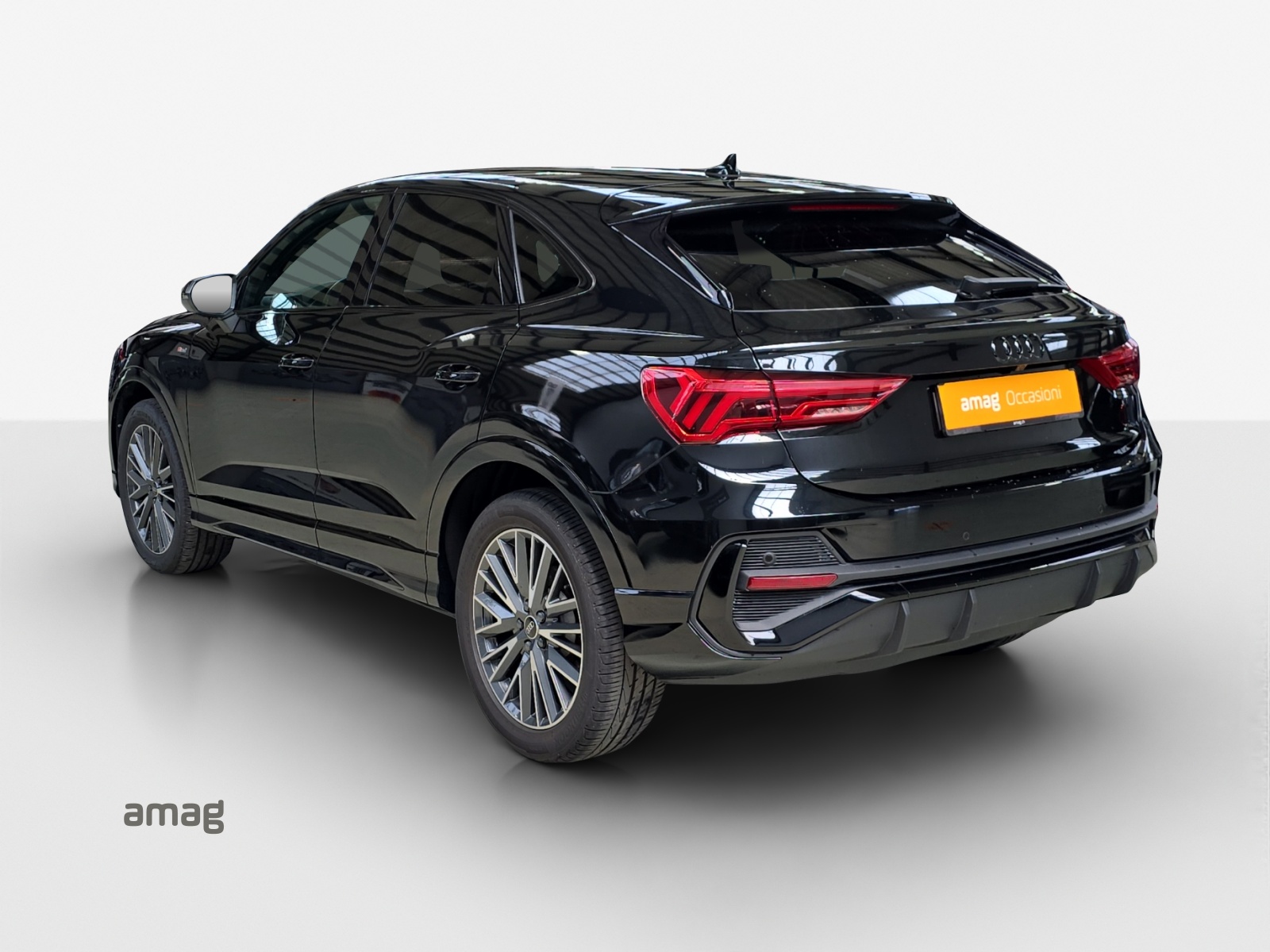 AUDI Q3 Sportback 35 TFSI S line Attraction S-tronic-image-2