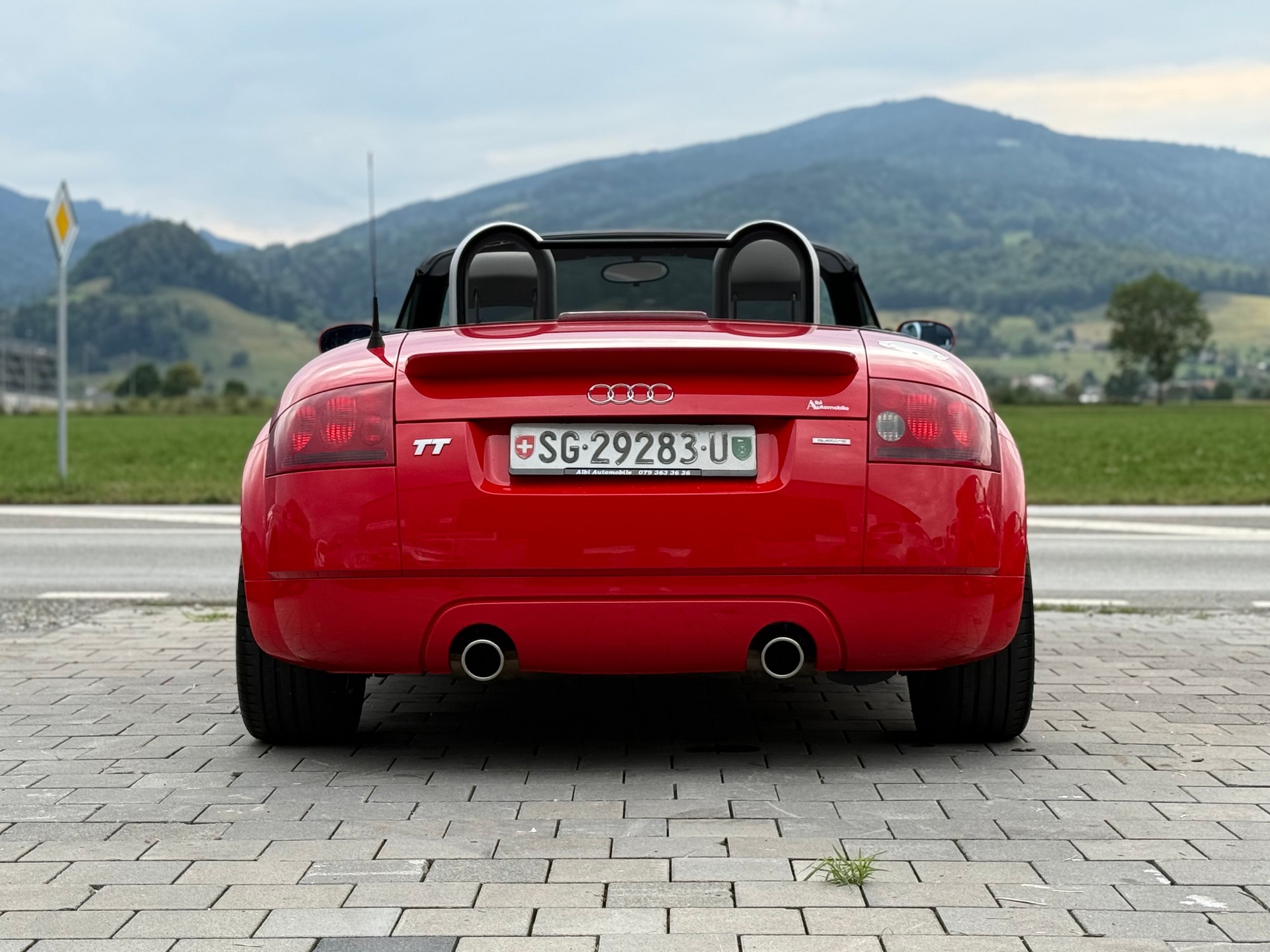 AUDI TT Roadster 1.8 T quattro S-Line-image-8