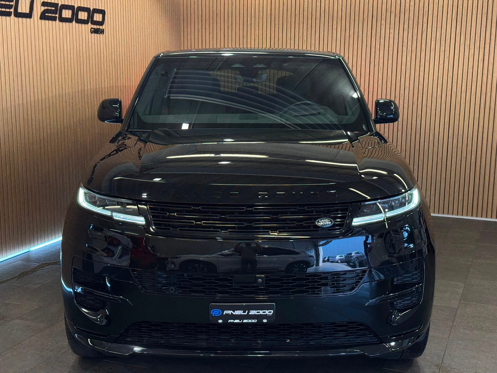 LAND ROVER Range Rover Sport D250 3.0 TD6 MHEV Dynamic SE Automatic-image-1