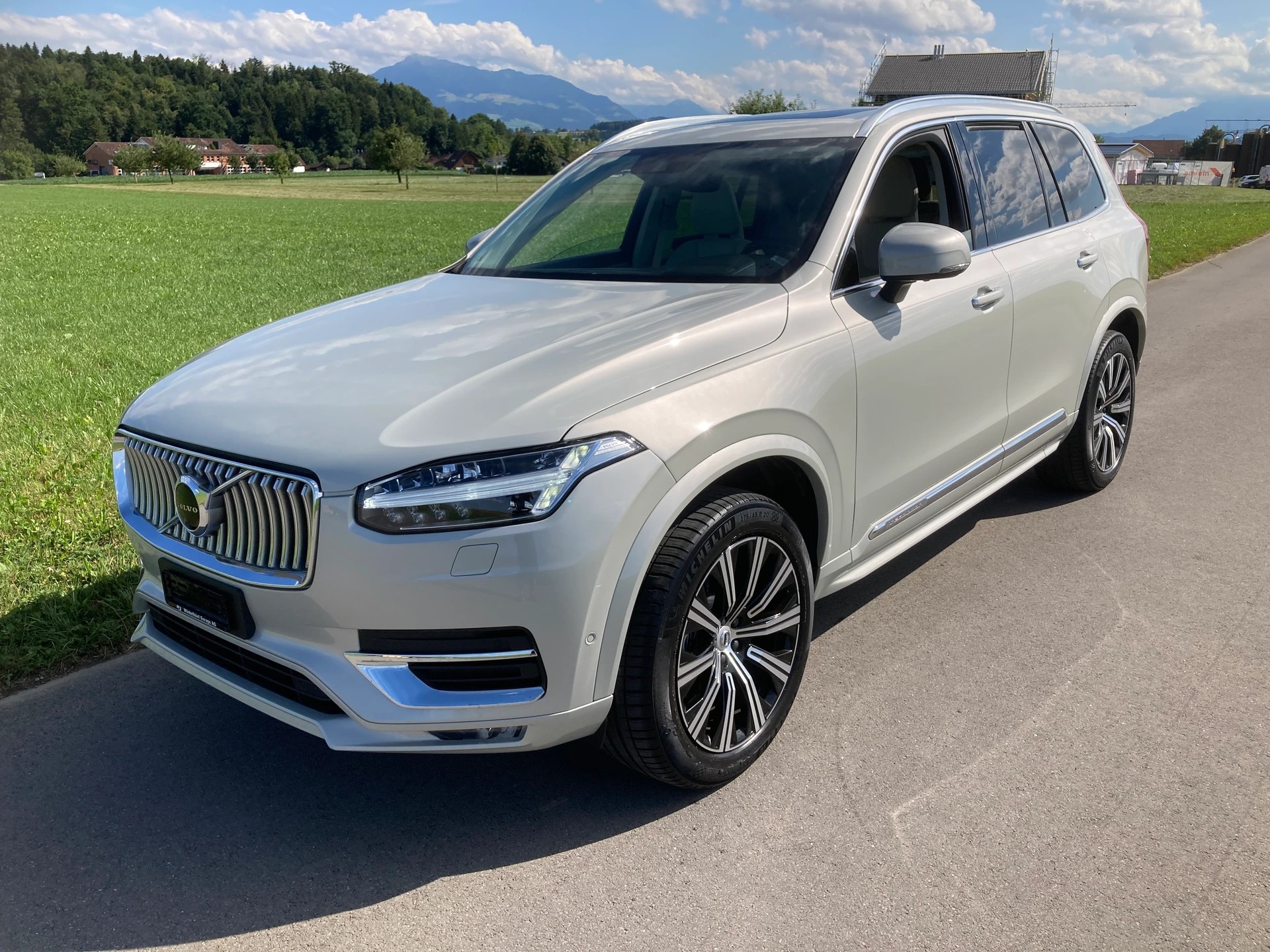 VOLVO XC90 B5 Diesel Mild Hybrid AWD Inscription Geartronic mit Anhängerkupplung-image-0