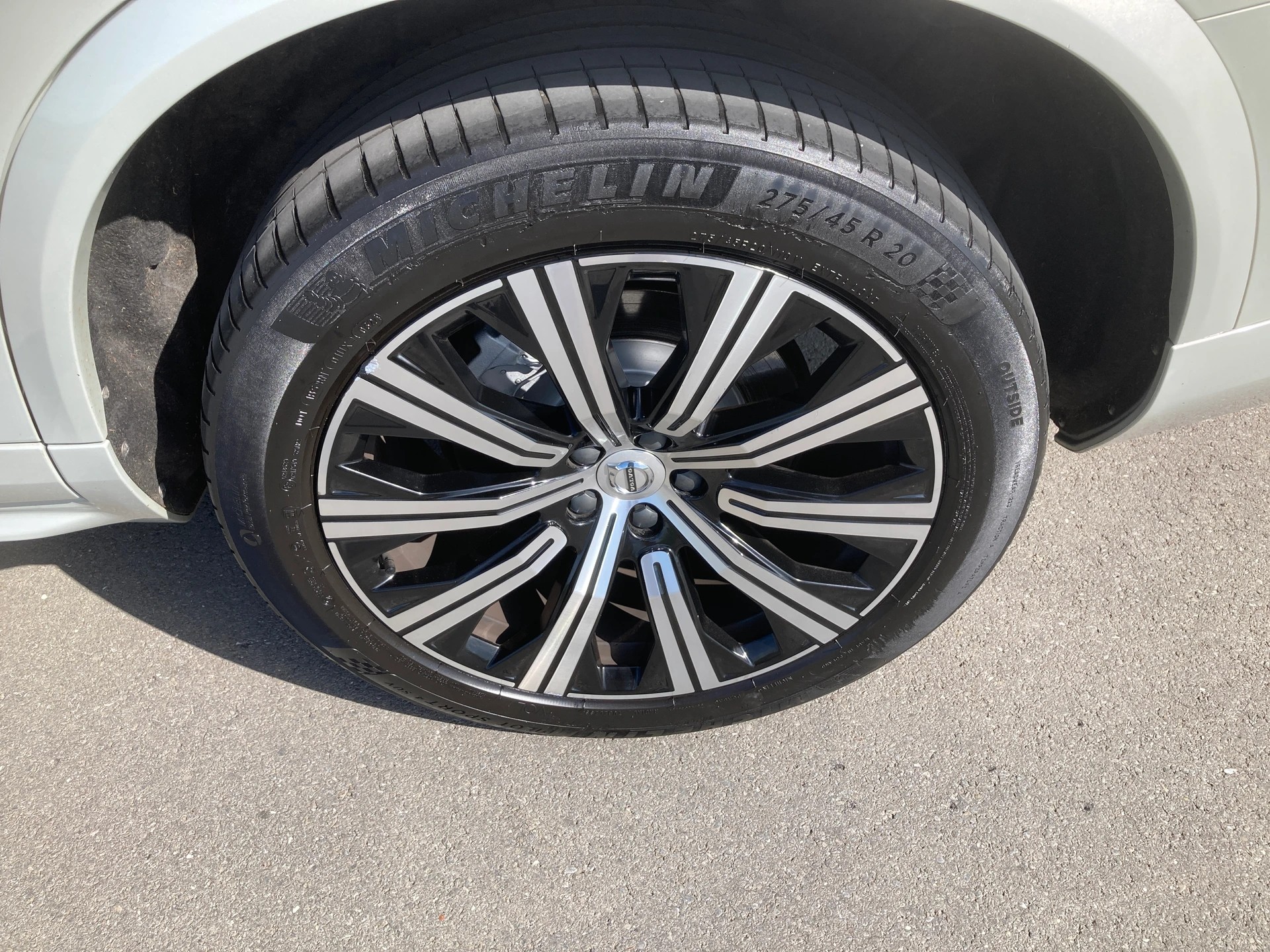 VOLVO XC90 B5 Diesel Mild Hybrid AWD Inscription Geartronic mit Anhängerkupplung-image-7