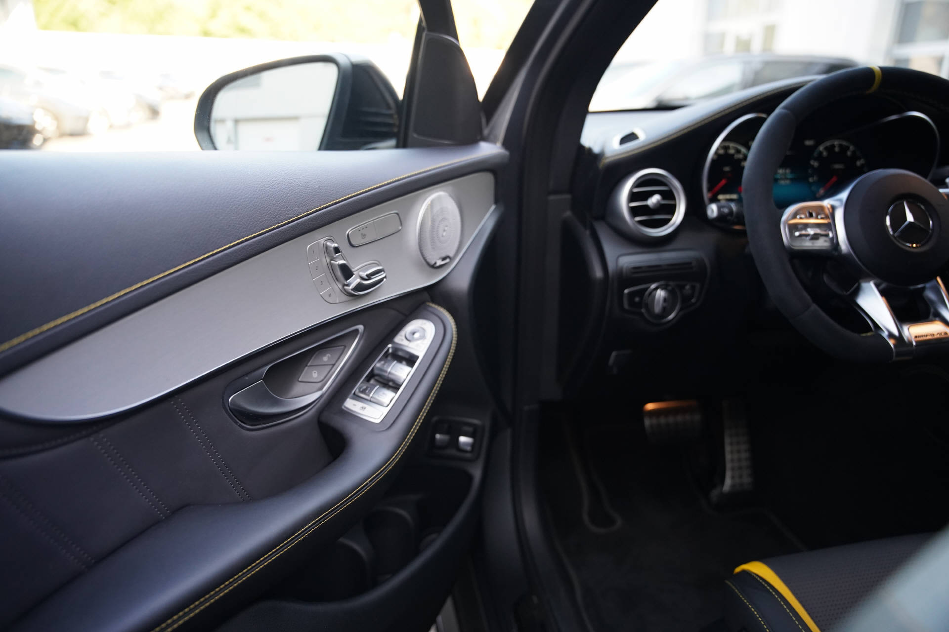 MERCEDES-BENZ GLC 63 S AMG 4m+-image-8