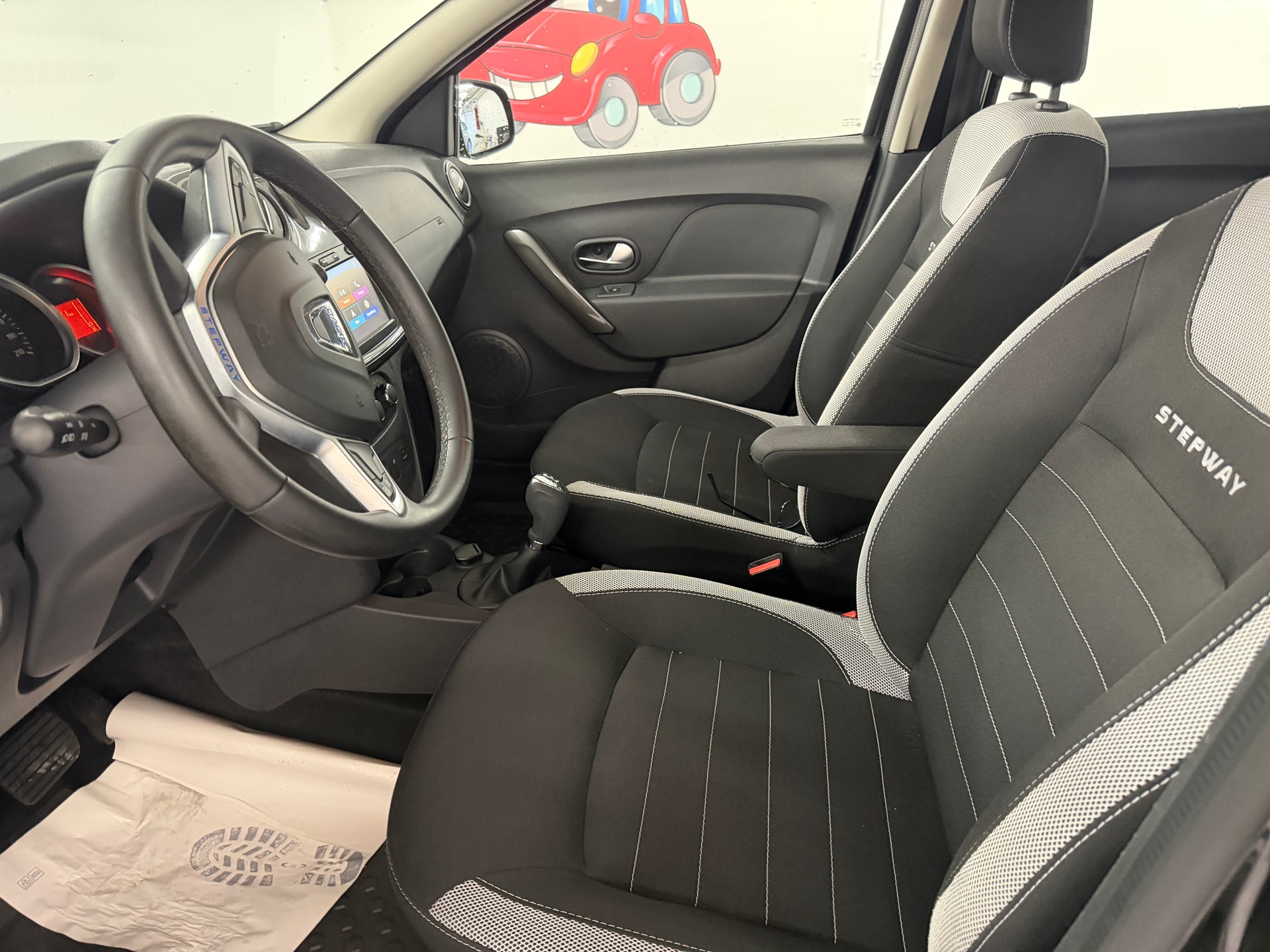 DACIA Sandero Tce 90 Stepway Automatic-image-7