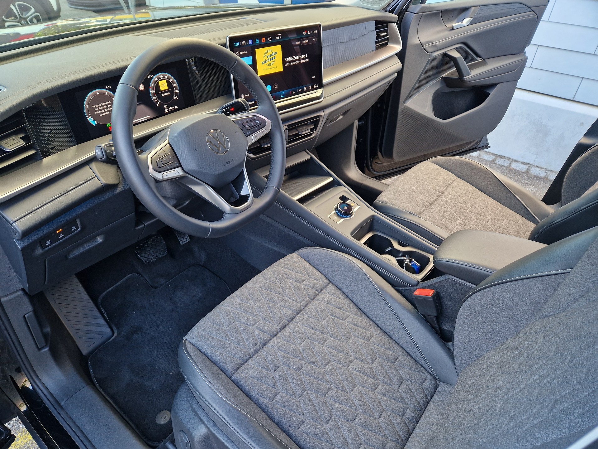 VW Tayron 2.0 TSI Life DSG 4Motion mit 5 Jahre 100tkm VW Werksgarantie-image-8