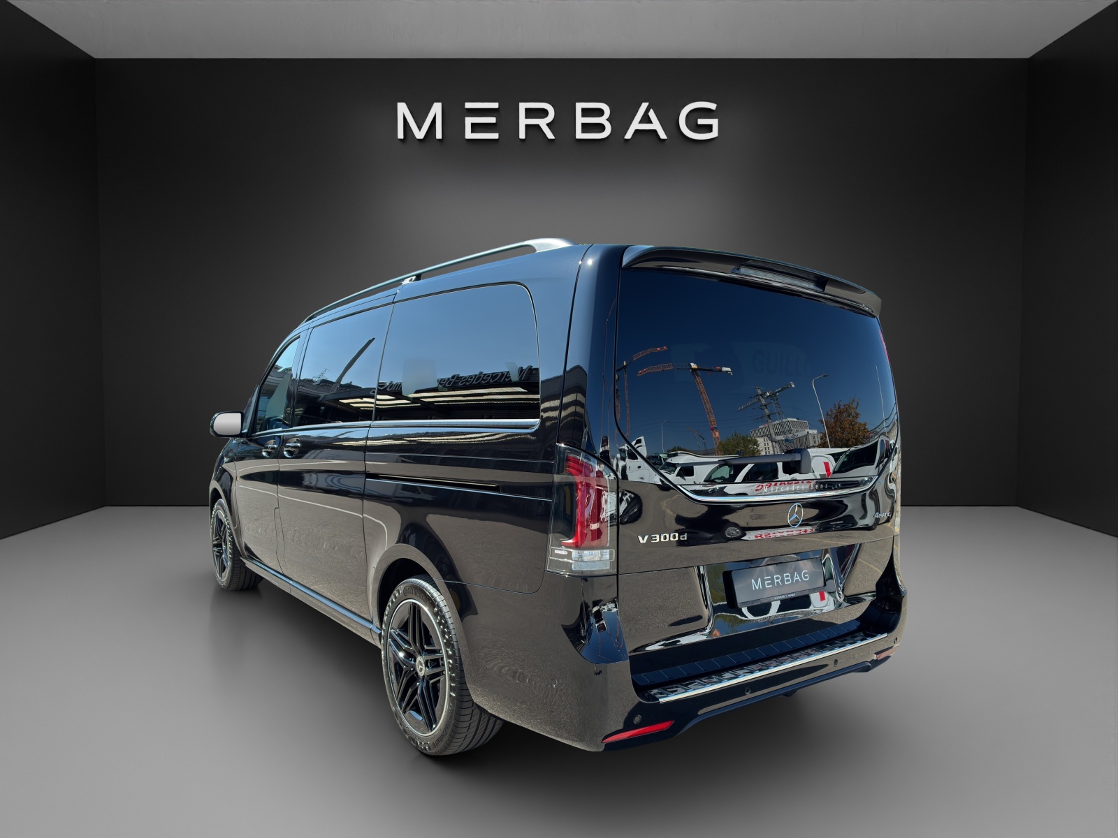 MERCEDES-BENZ V 300 d lang 4Matic Swiss Edition 9G-Tronic-image-3