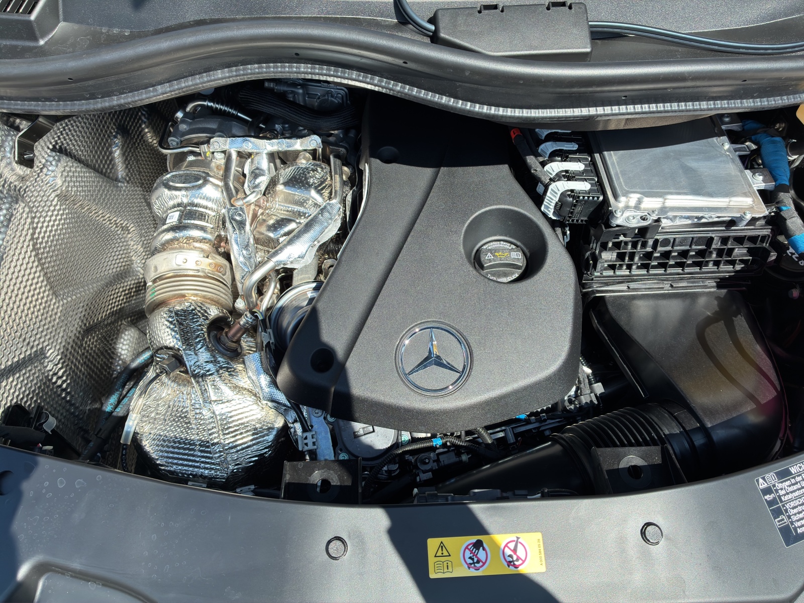 MERCEDES-BENZ V 300 d lang 4Matic Swiss Edition 9G-Tronic-image-11