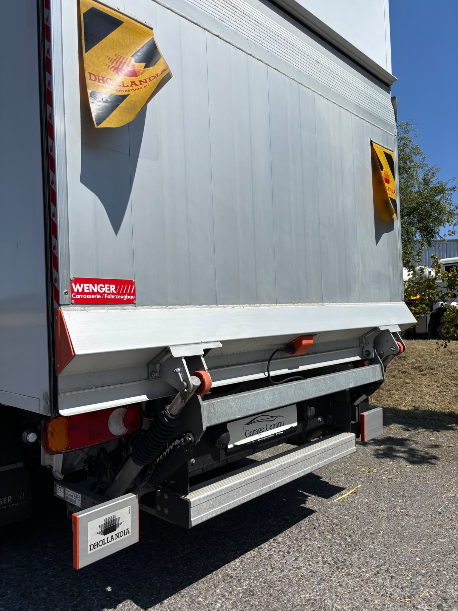 VW Crafter 35 2.0 TDI L4 HD A mit Hebebühne-image-6