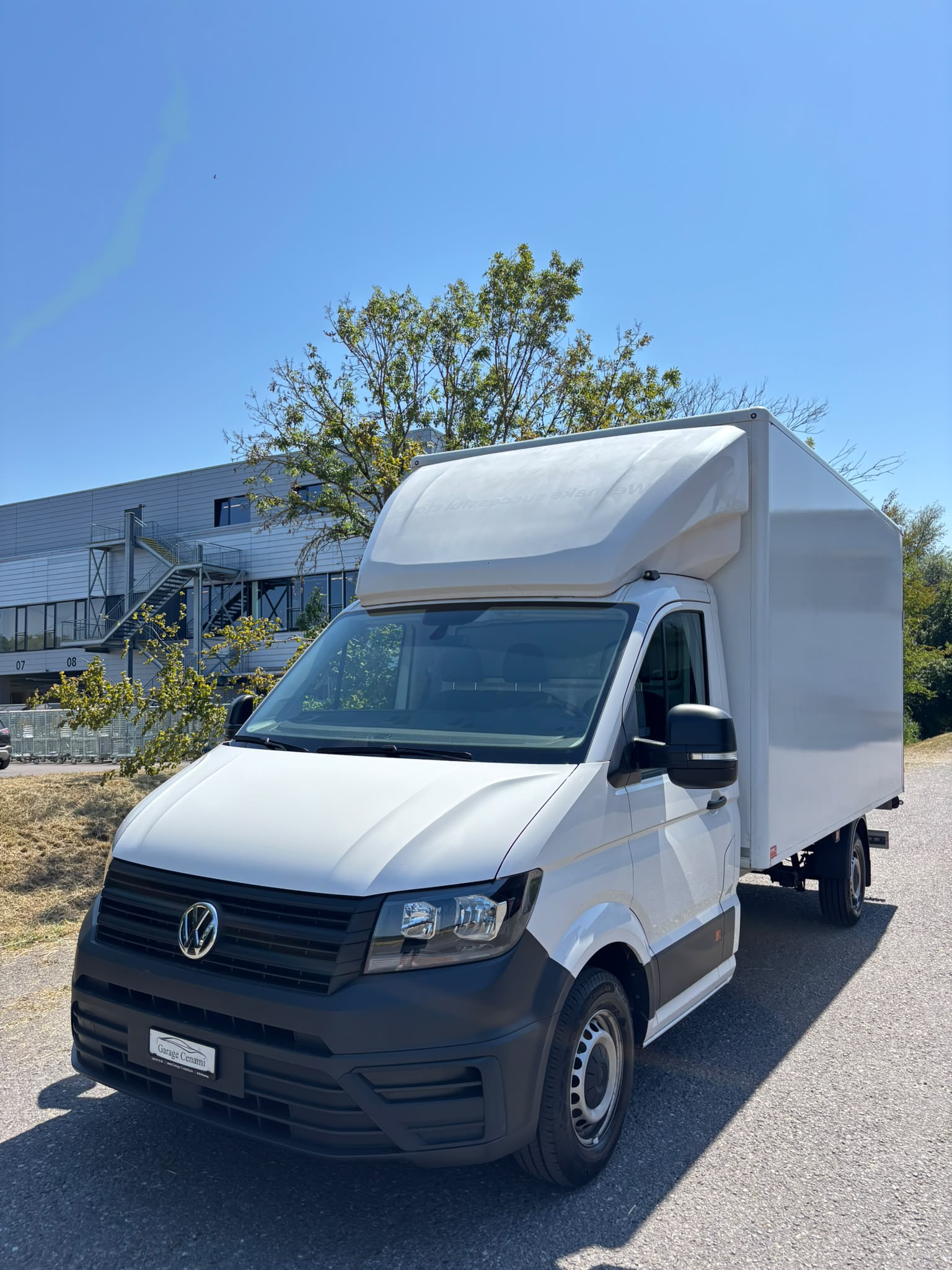 VW Crafter 35 2.0 TDI L4 HD A mit Hebebühne-image-2