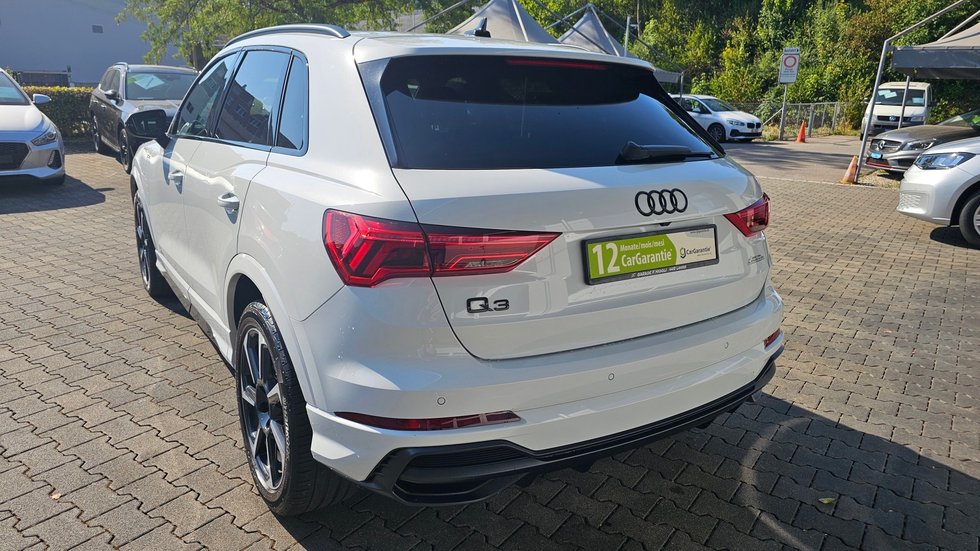 AUDI Q3 45 TFSI e S line S-tronic-image-10