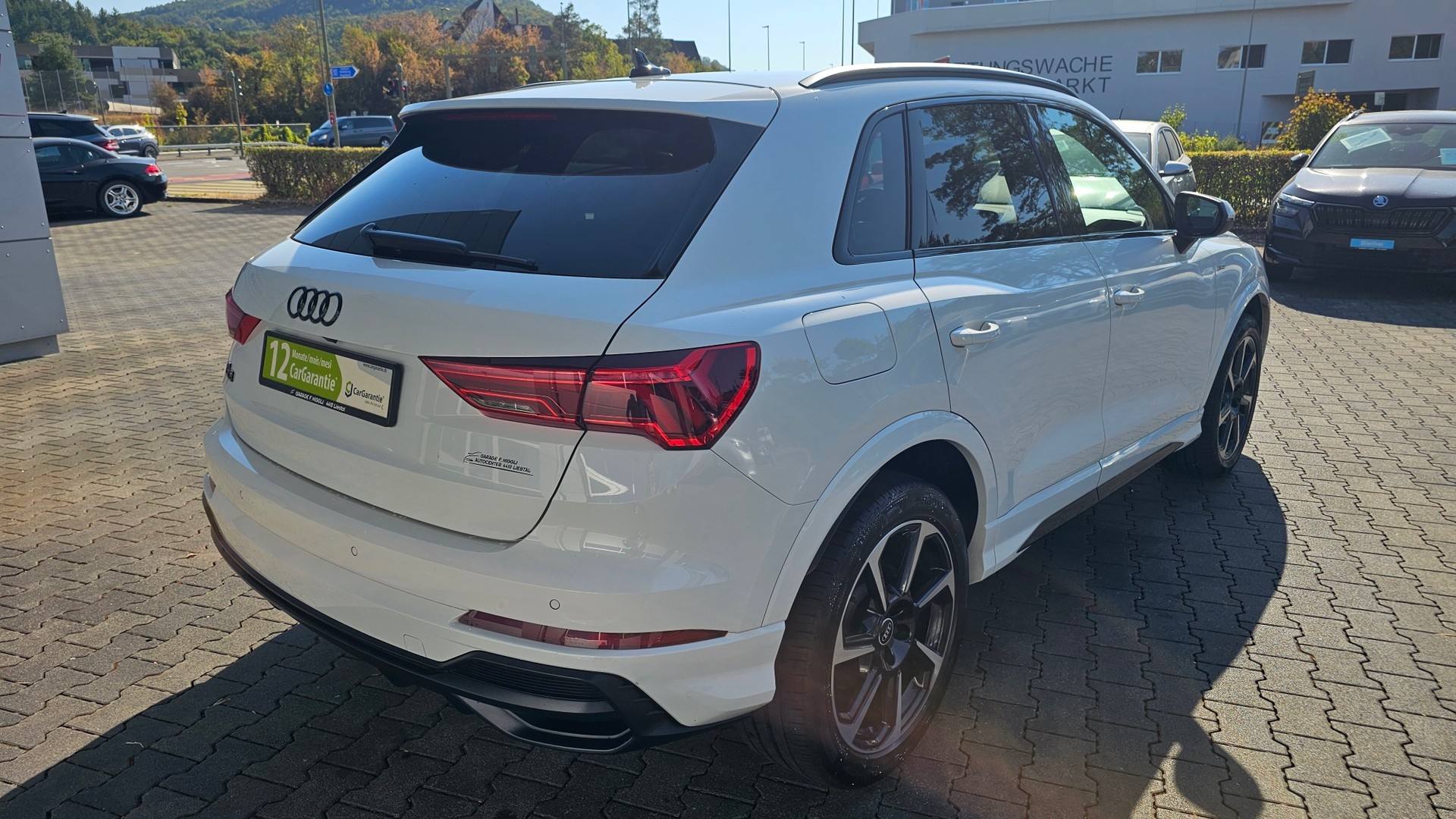 AUDI Q3 45 TFSI e S line S-tronic-image-7