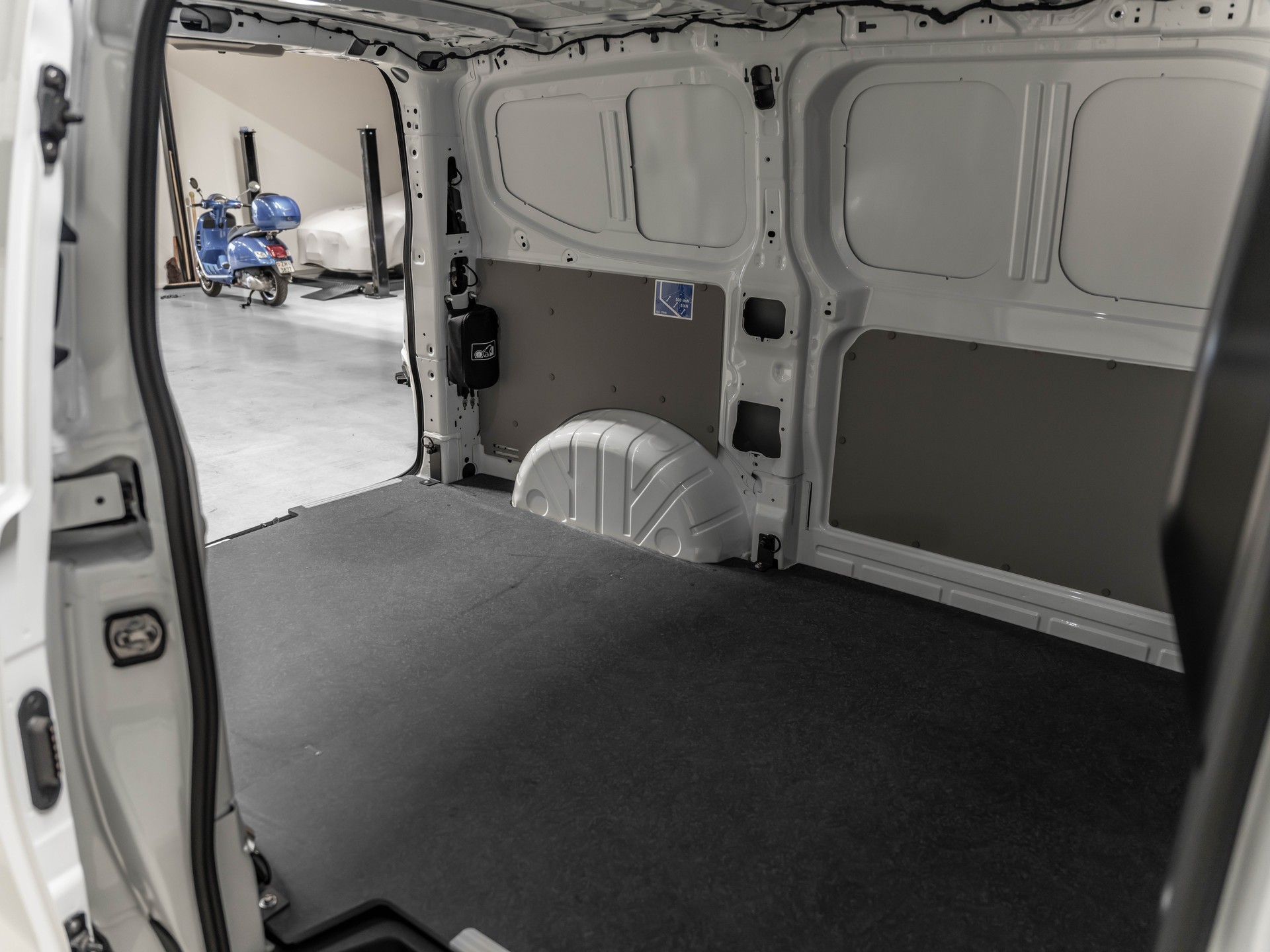 VW e-Transporter 70 kWh-image-13