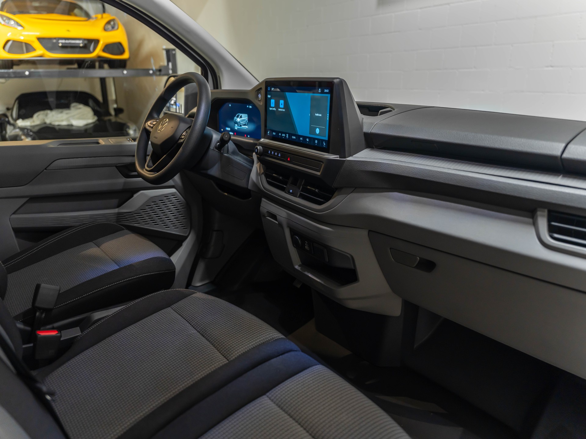 VW e-Transporter 70 kWh-image-22