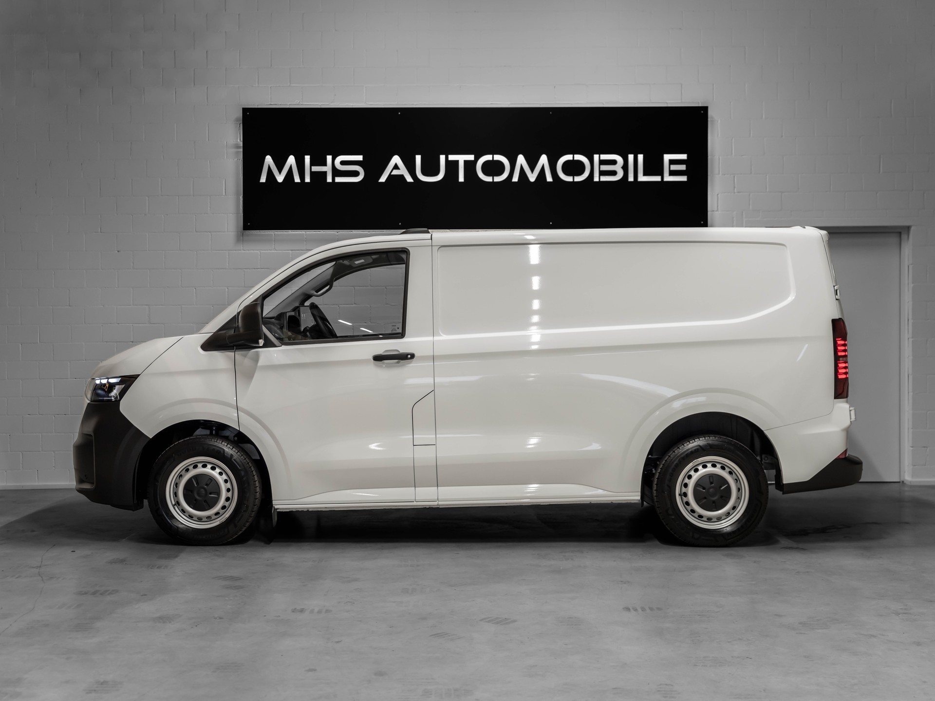 VW e-Transporter 70 kWh-showroom-element-1