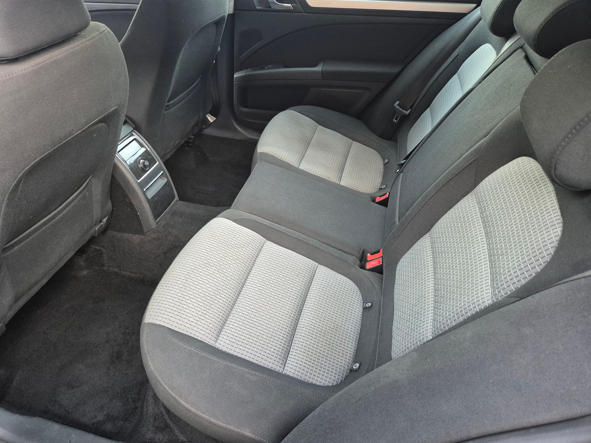 SKODA Superb Combi 2.0 TDi Ambition 4x4 DSG-image-7
